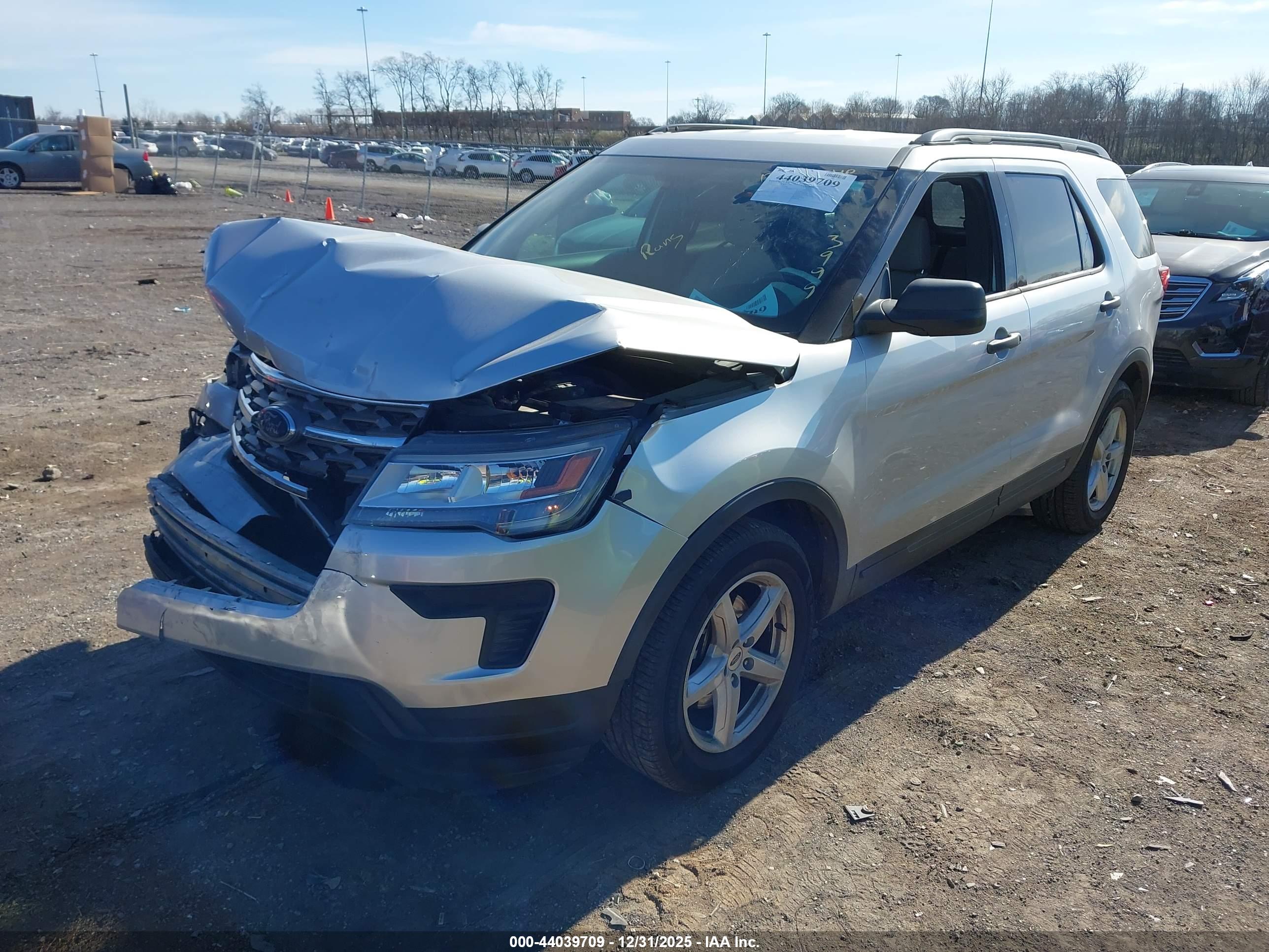 FORD EXPLORER image 2