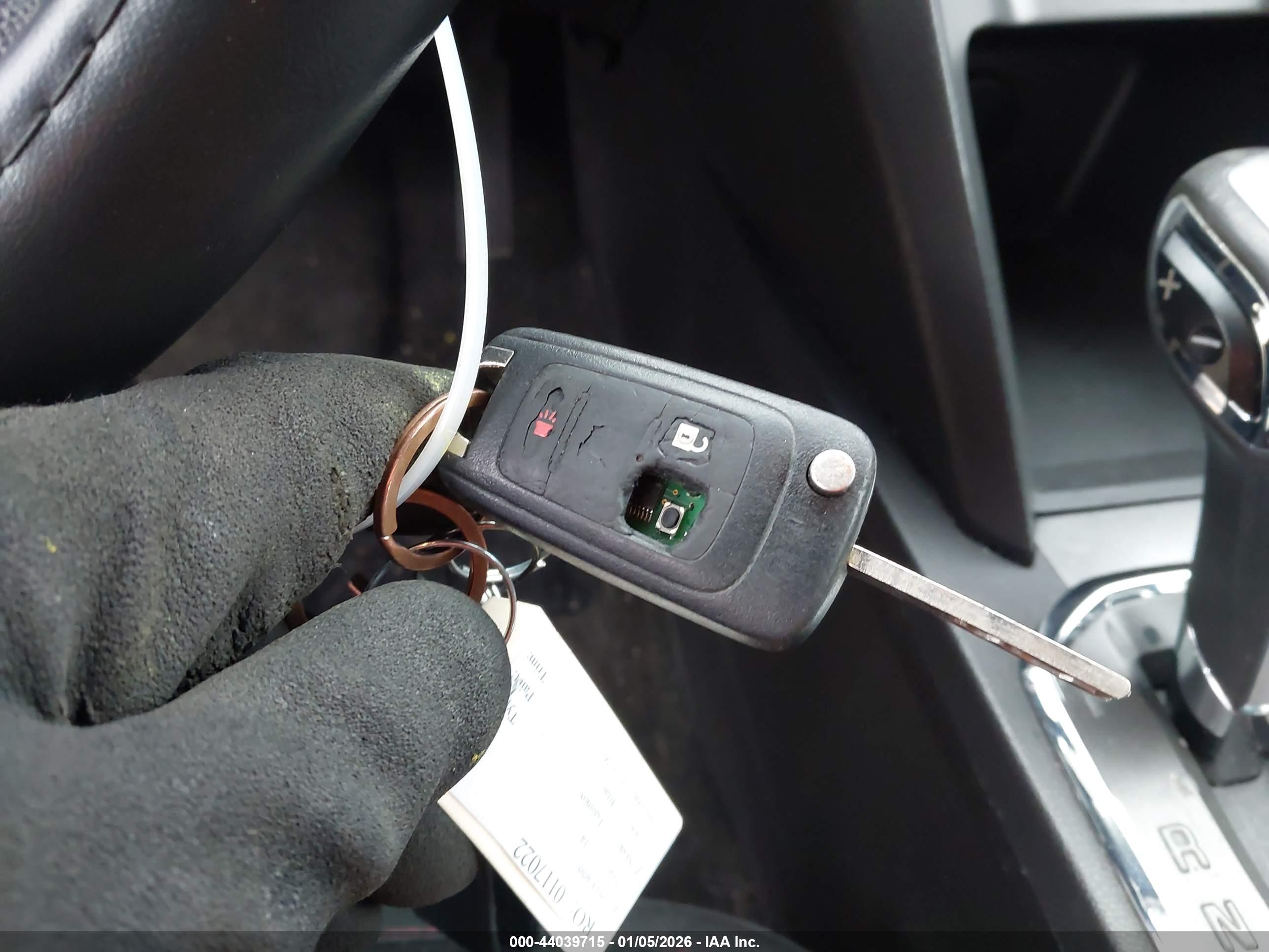 CHEVROLET EQUINOX image 11