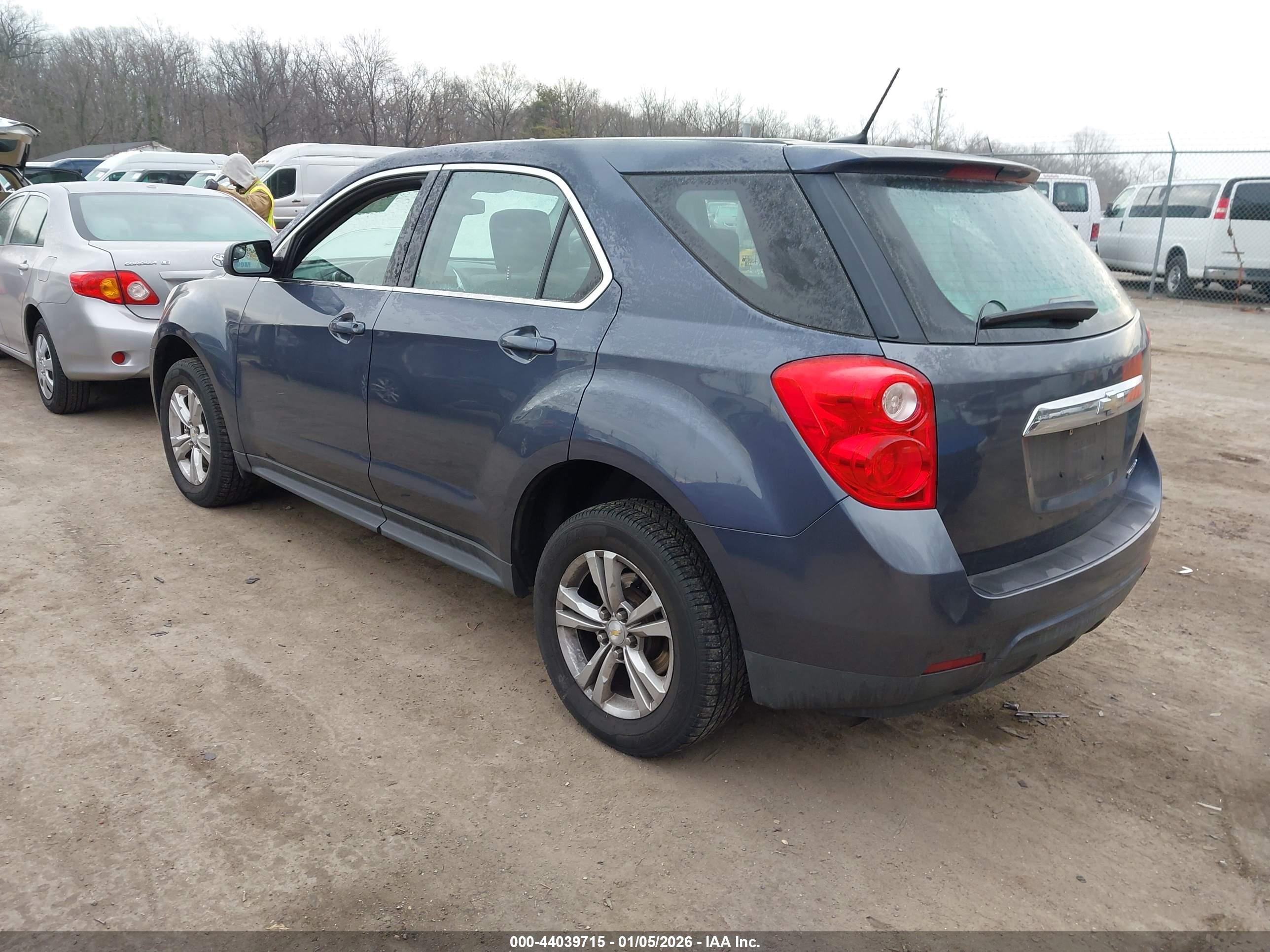 CHEVROLET EQUINOX image 3