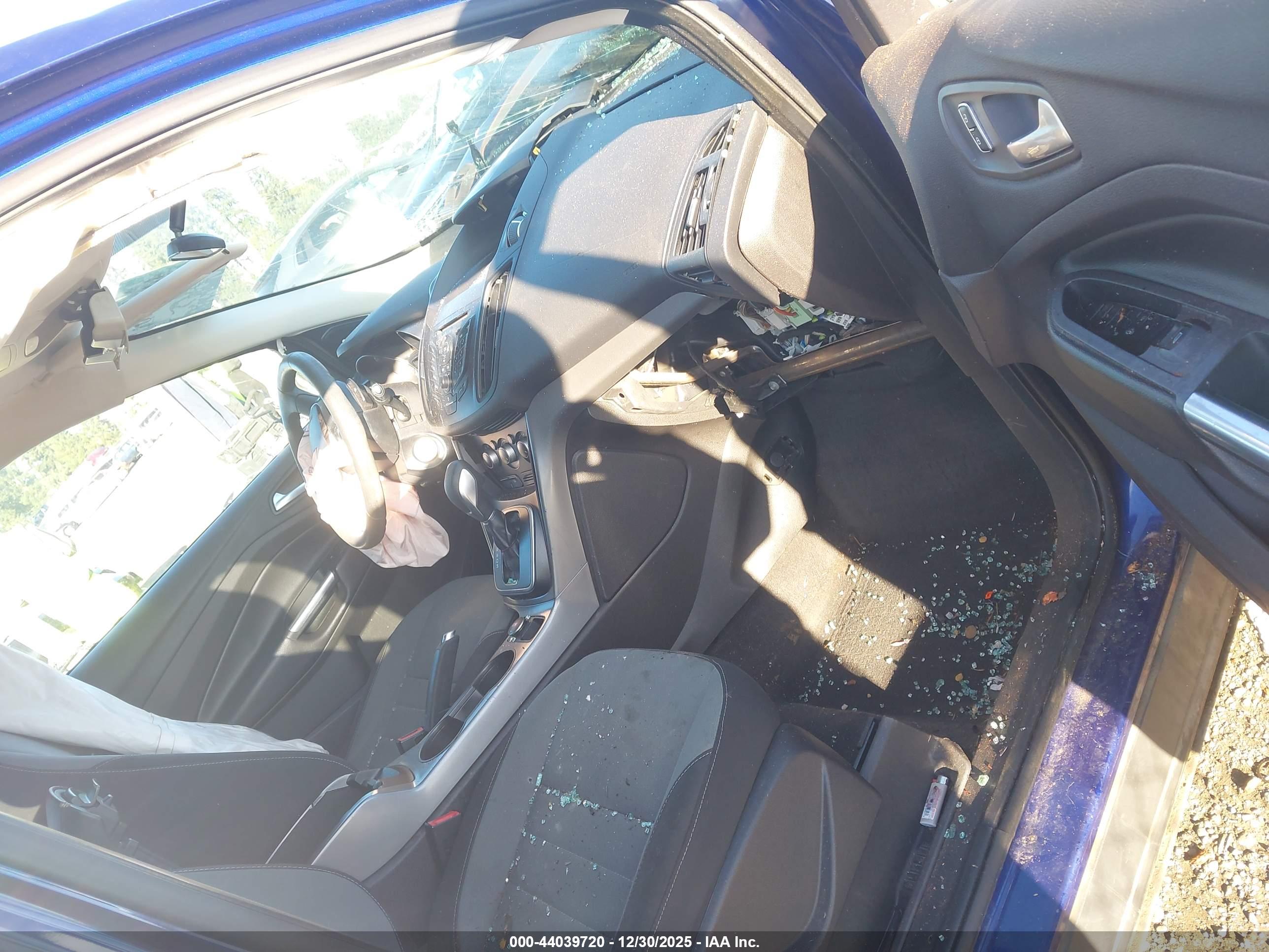 FORD ESCAPE image 5