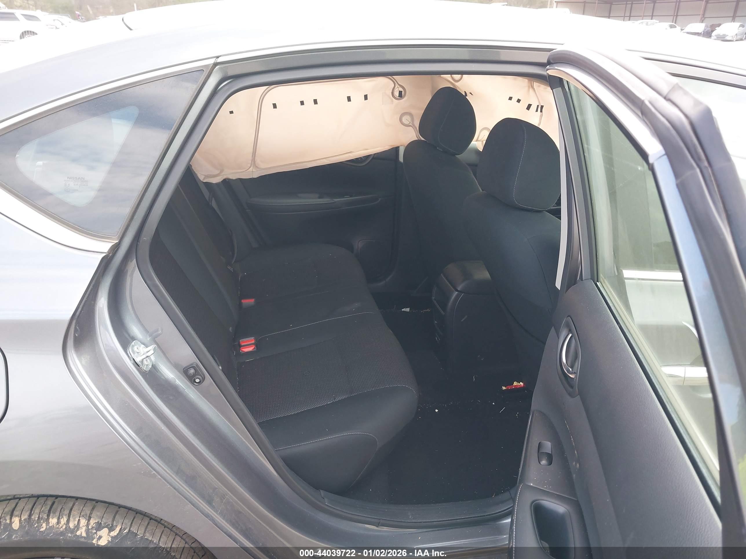 NISSAN SENTRA image 8