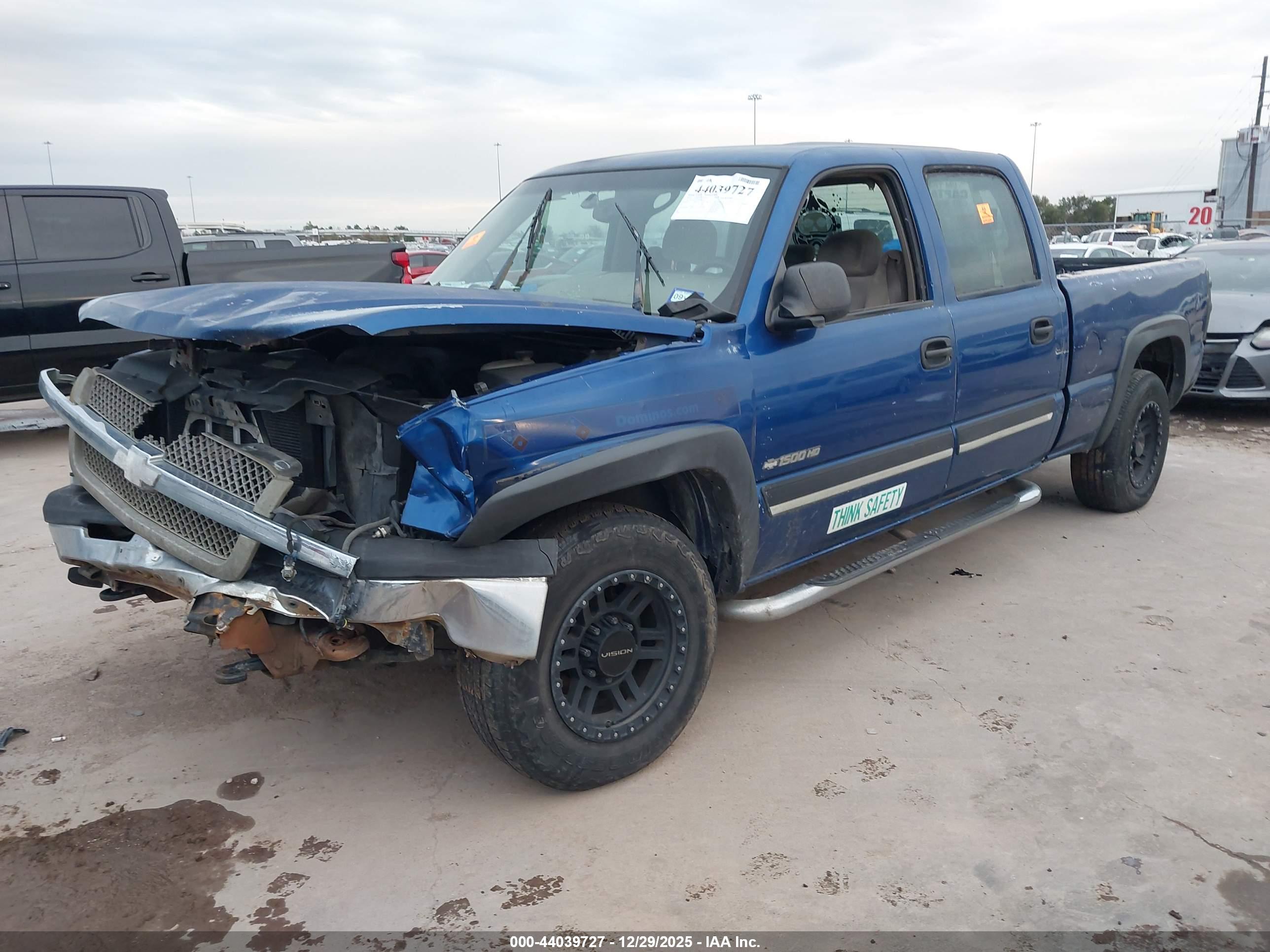 CHEVROLET SILVERADO image 2