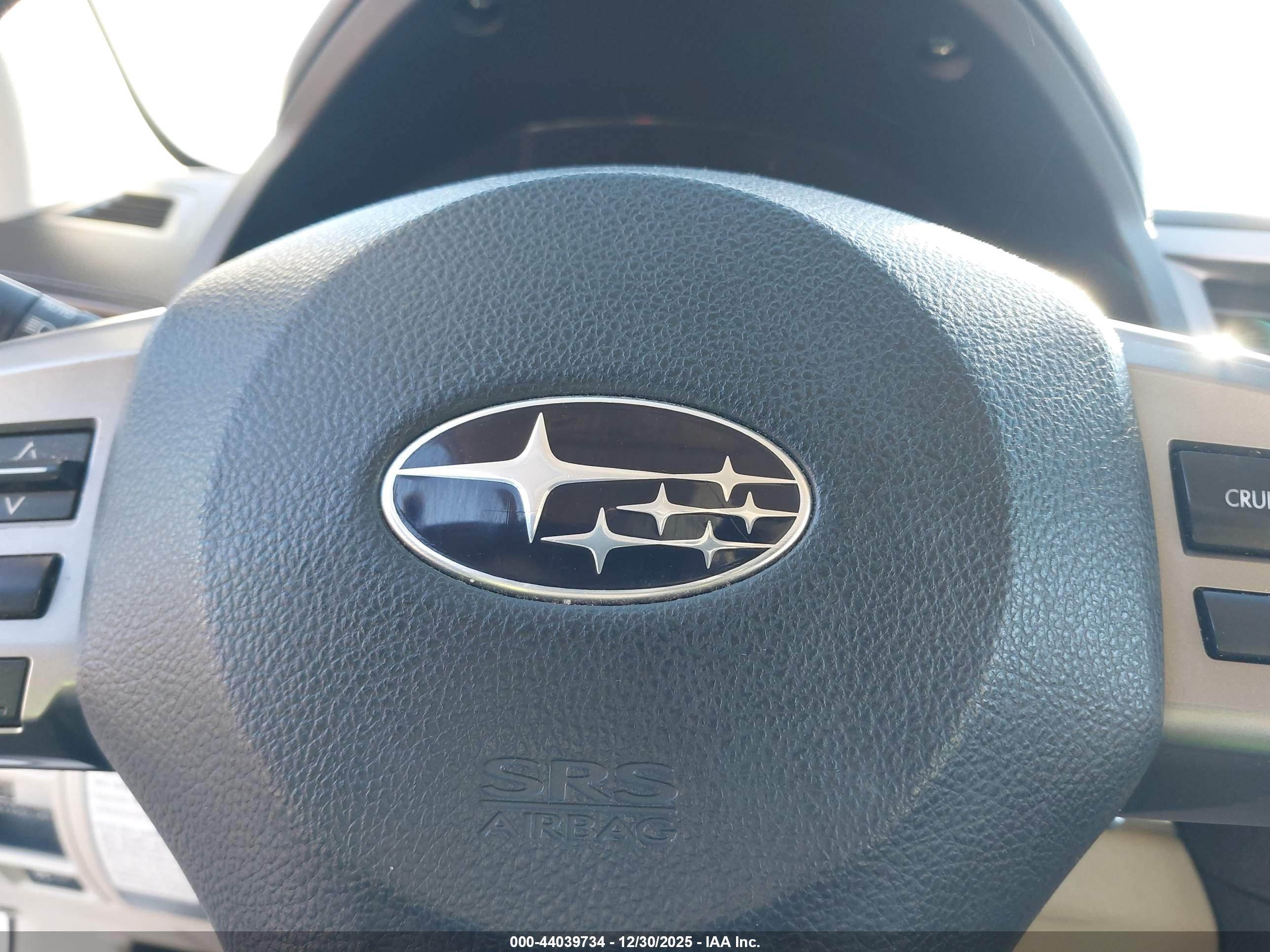 SUBARU OUTBACK image 6