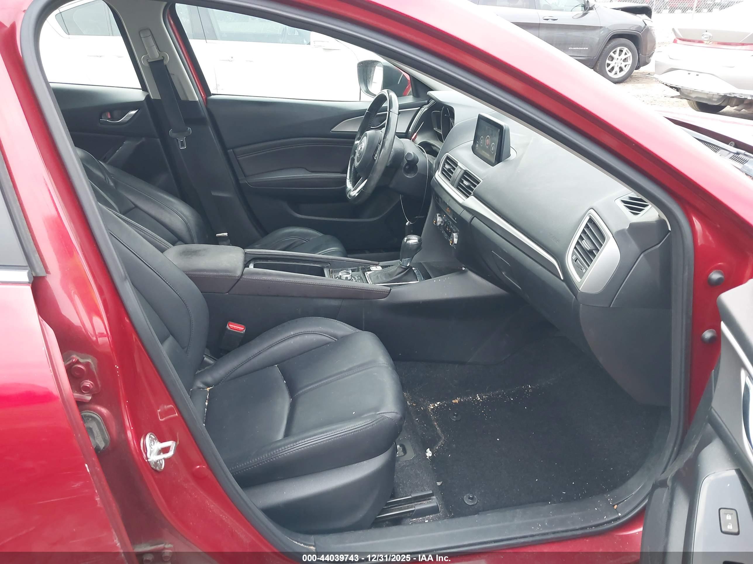 MAZDA MAZDA3 image 5