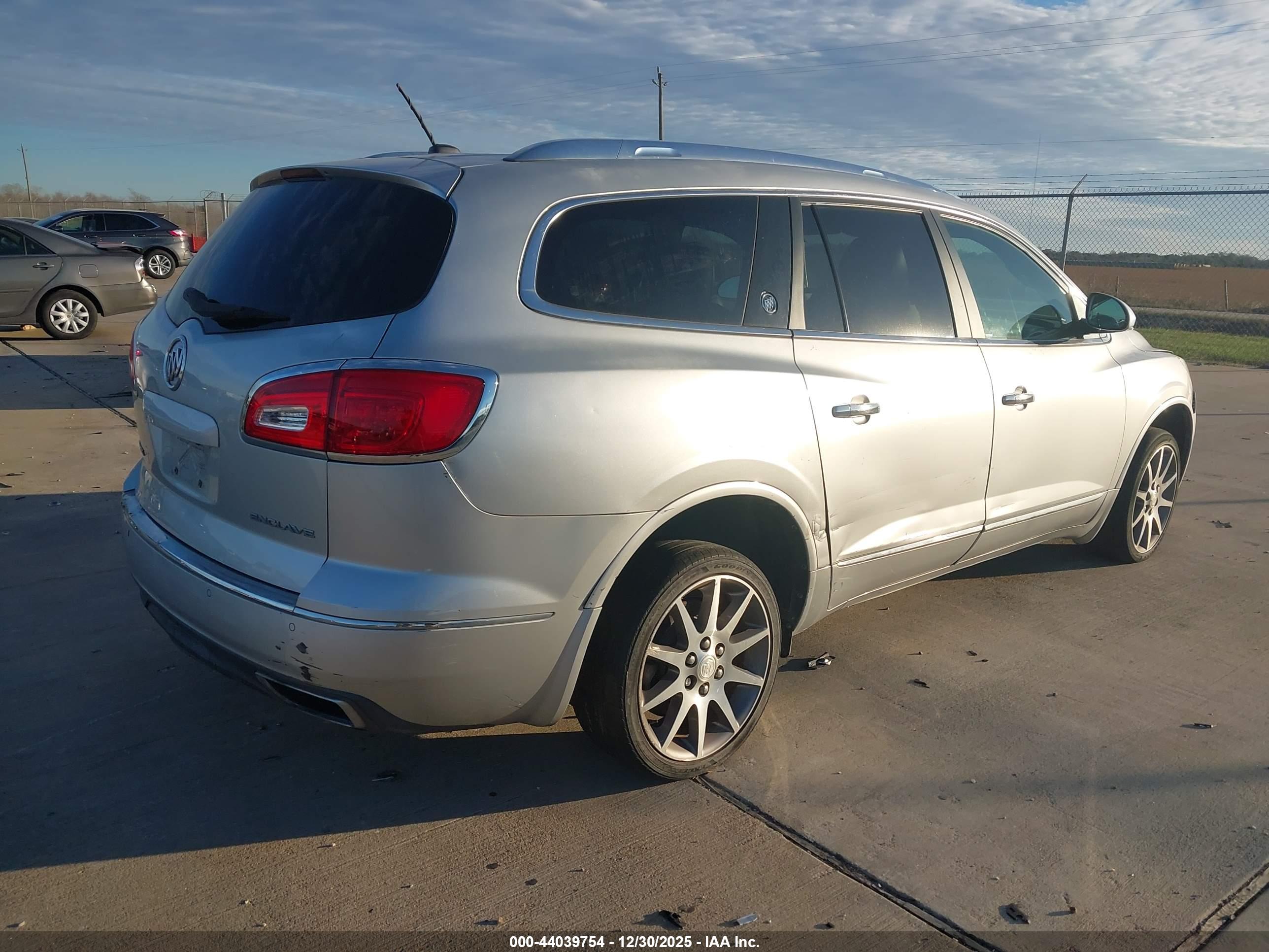 BUICK ENCLAVE image 4
