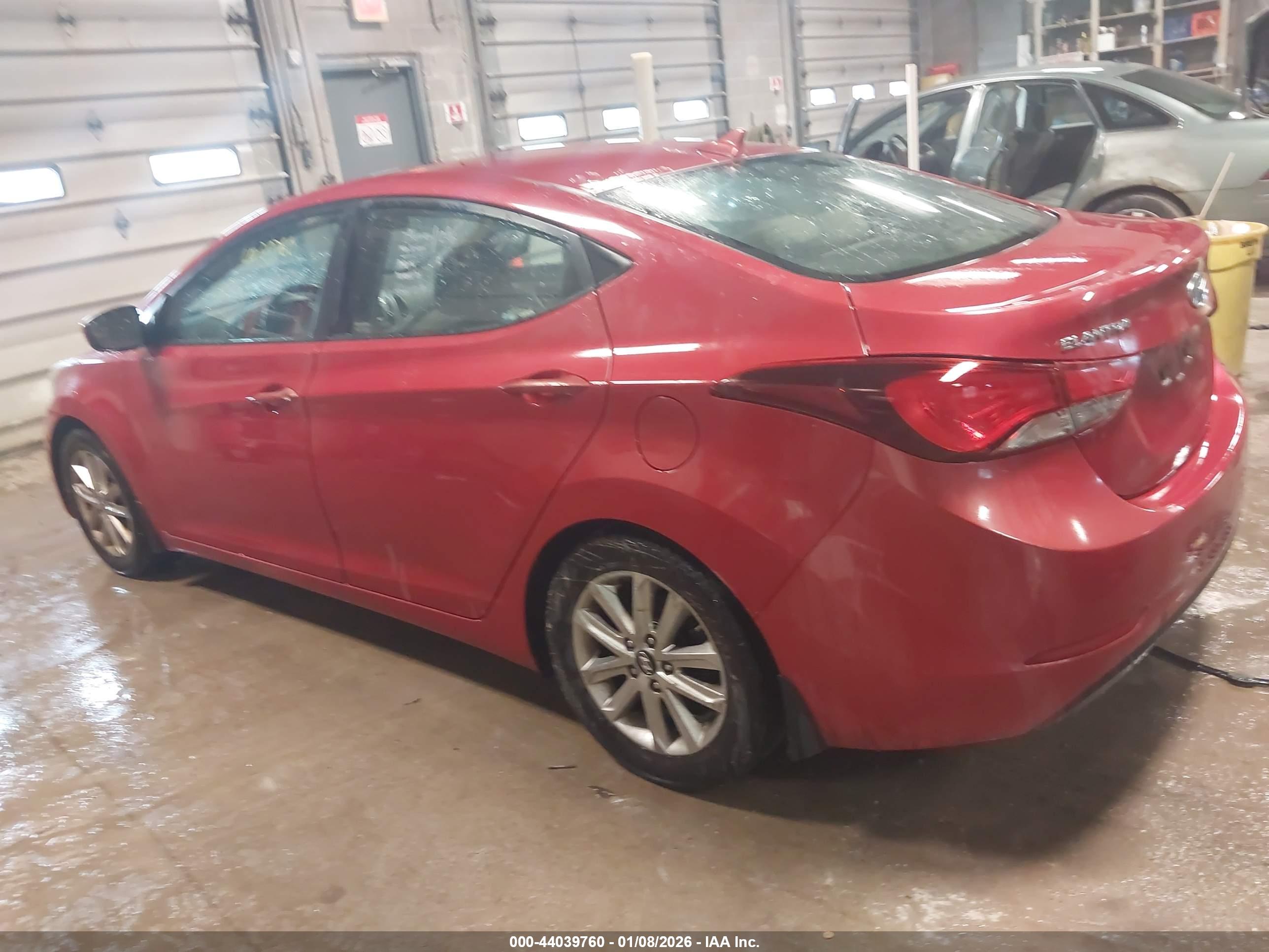 HYUNDAI ELANTRA image 3