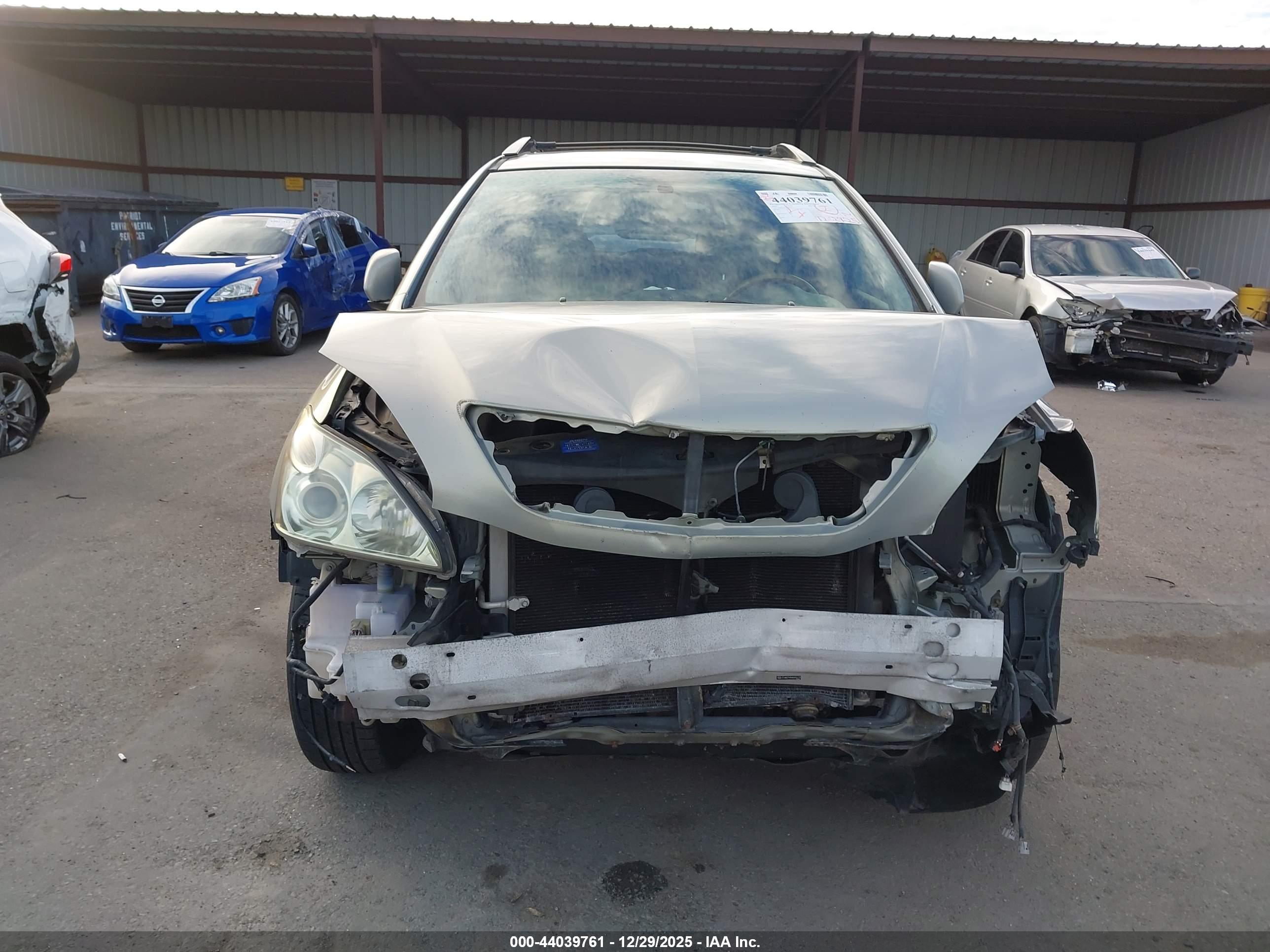 LEXUS RX image 6