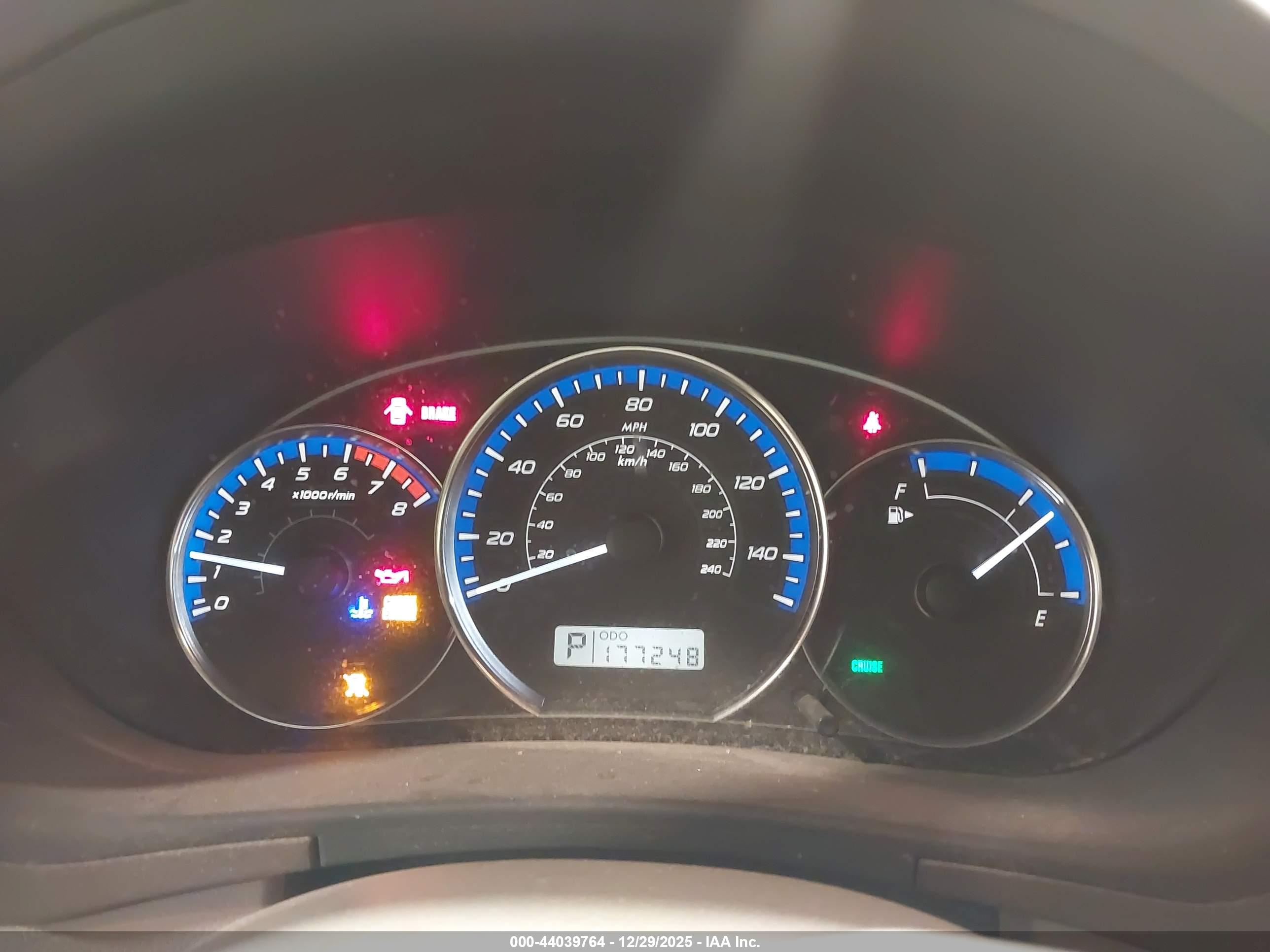 SUBARU FORESTER image 7