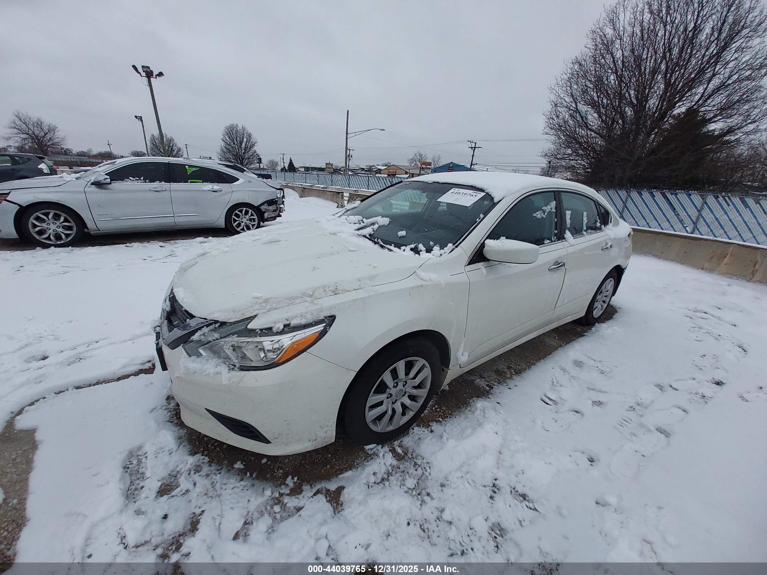NISSAN ALTIMA image 2
