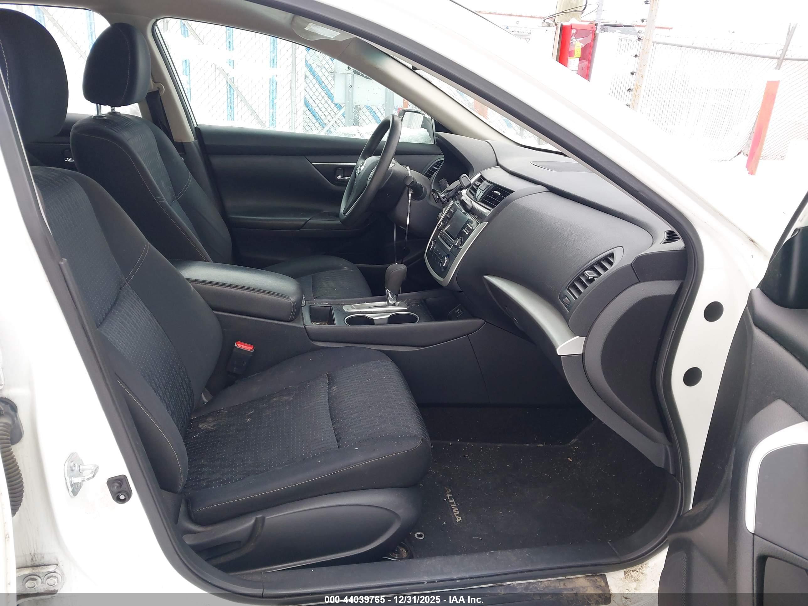 NISSAN ALTIMA image 5