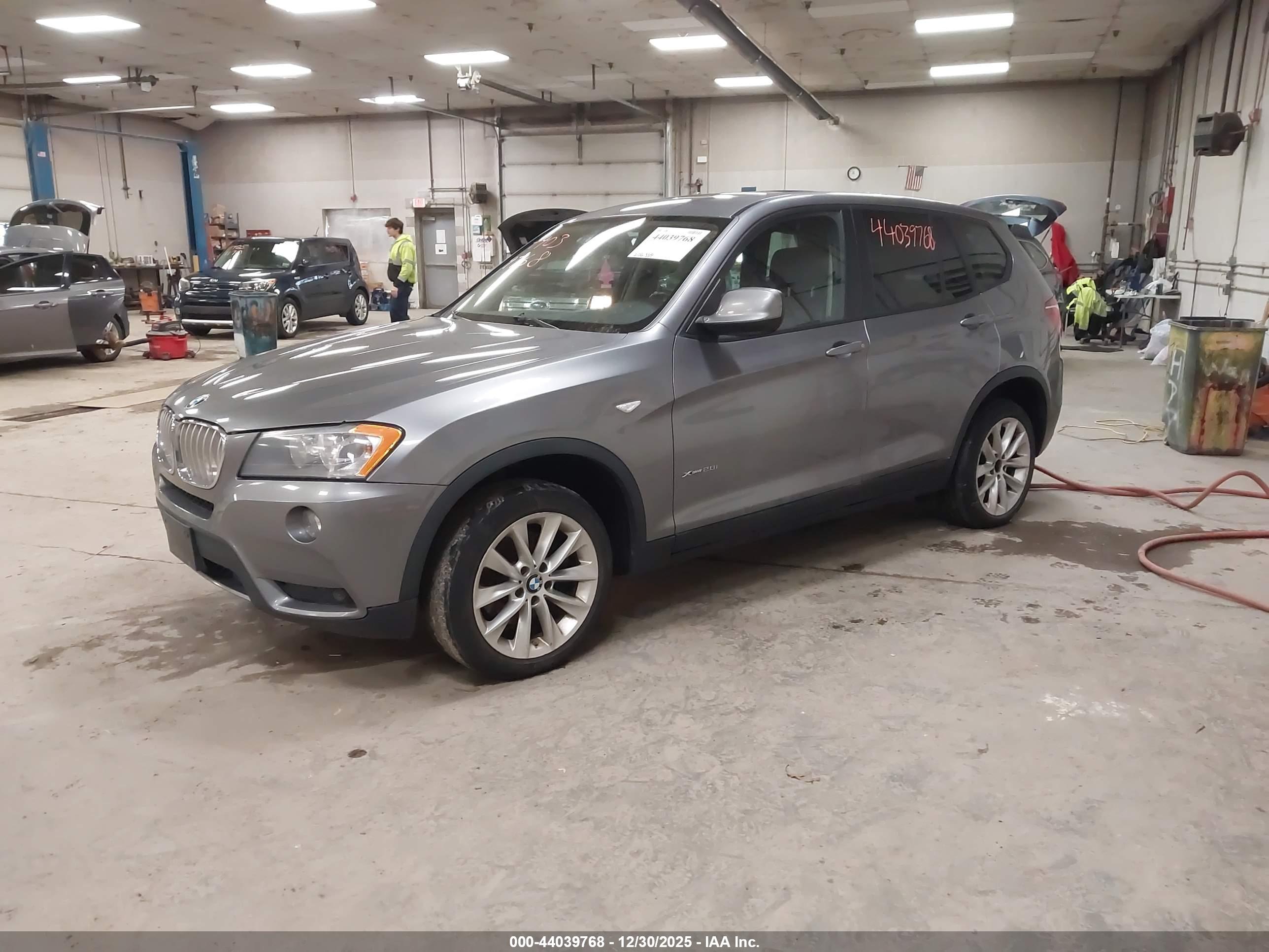 BMW X3 image 2