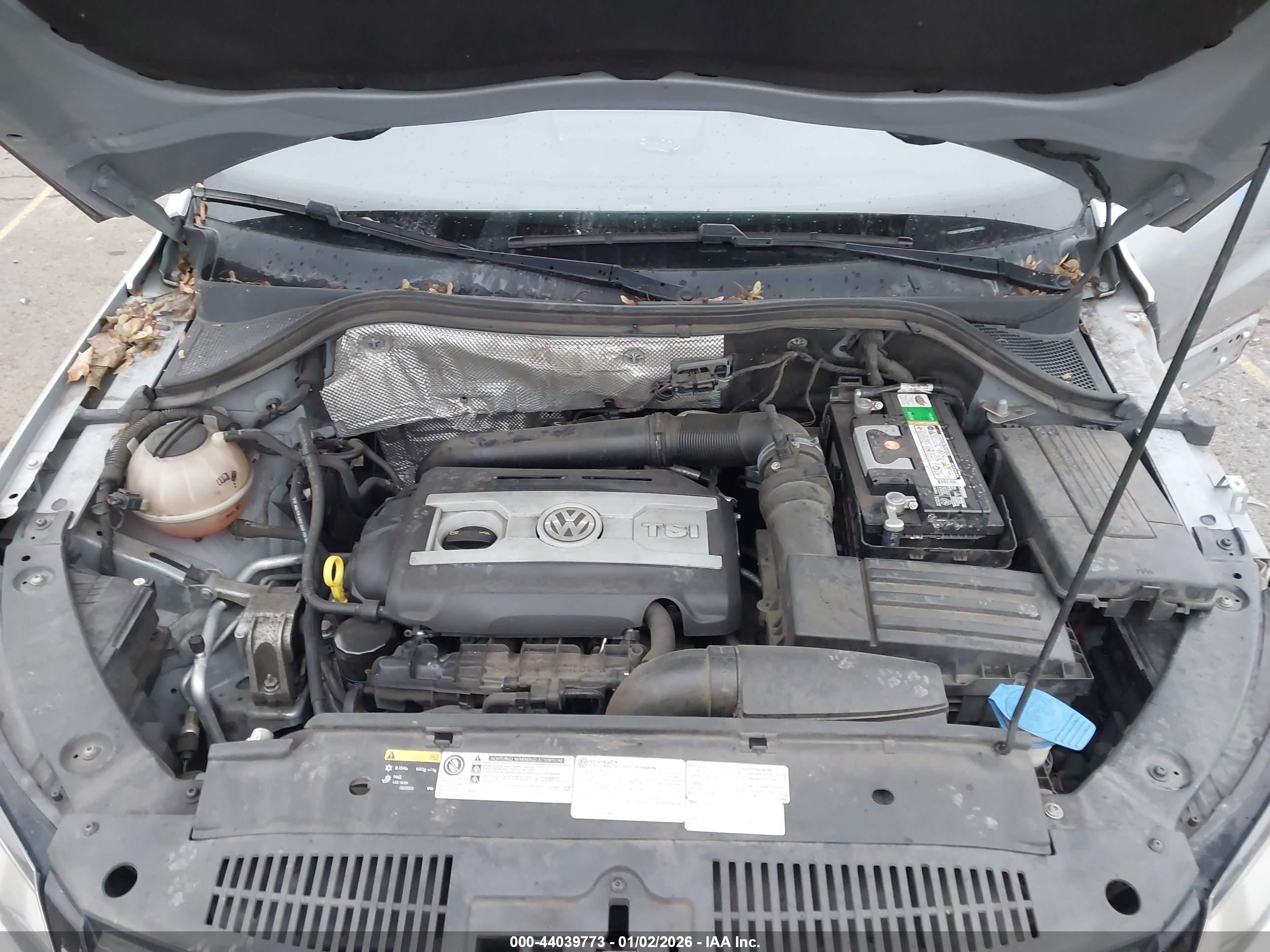 VOLKSWAGEN TIGUAN image 10