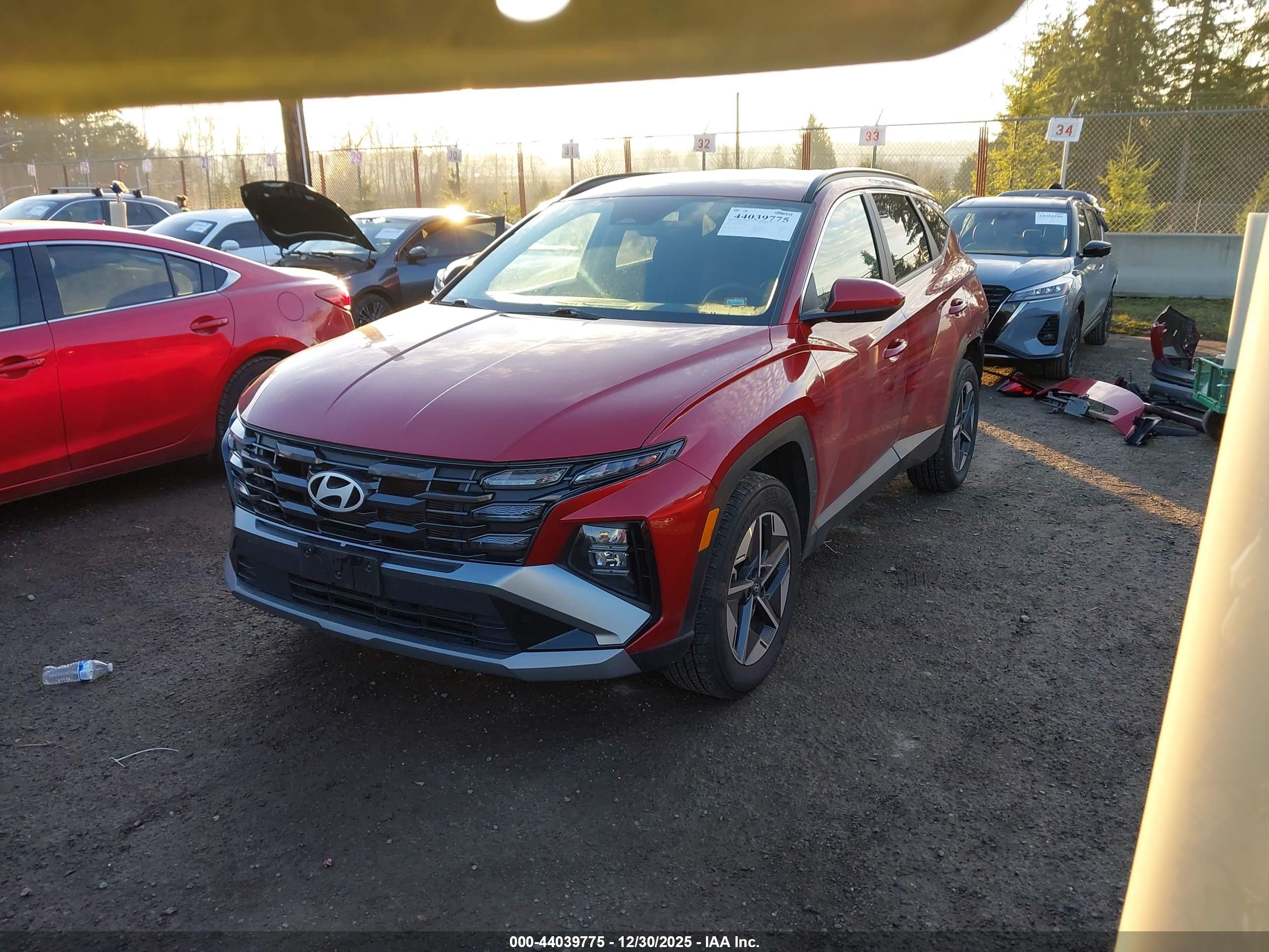 HYUNDAI TUCSON image 2