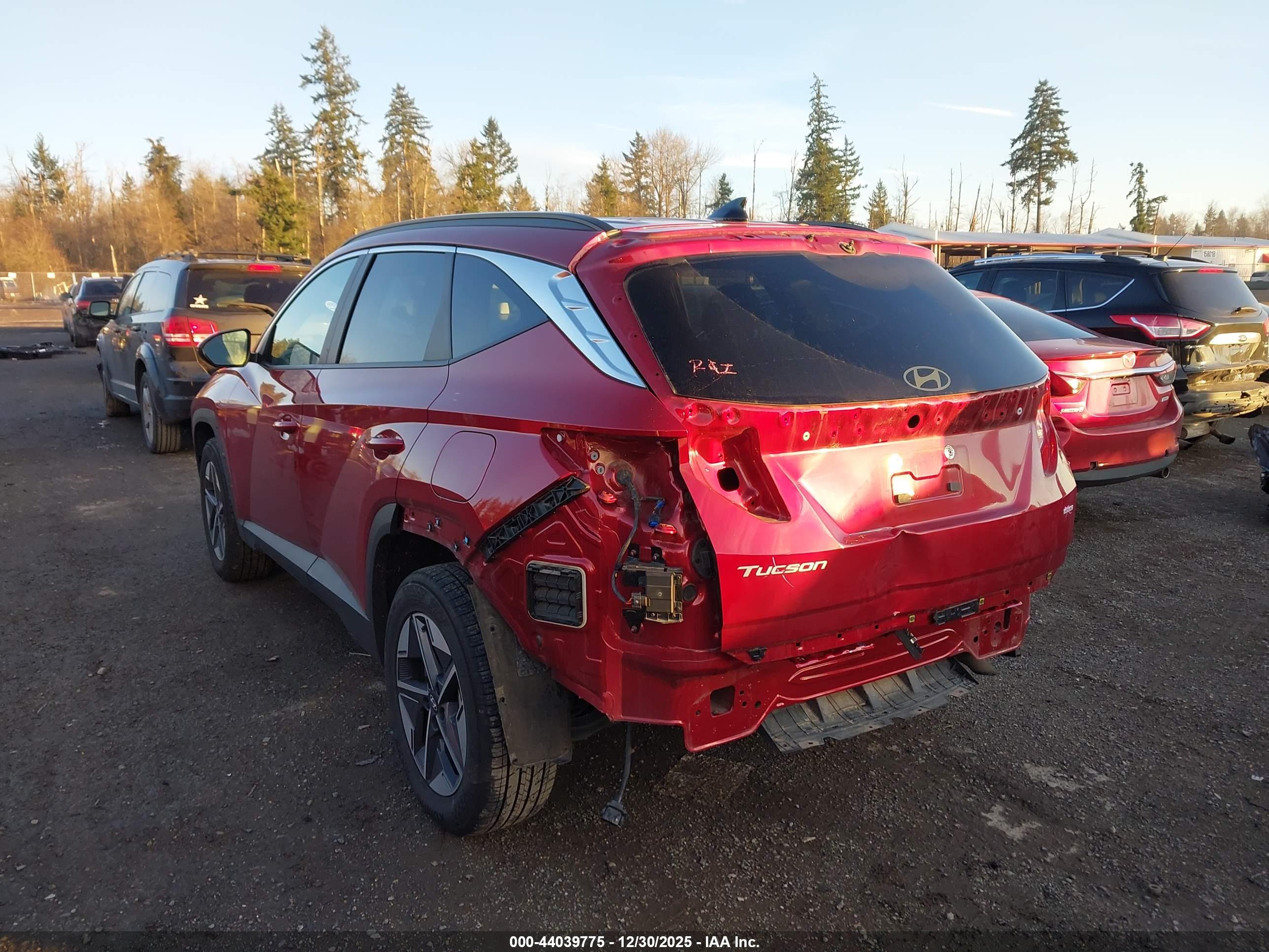 HYUNDAI TUCSON image 6