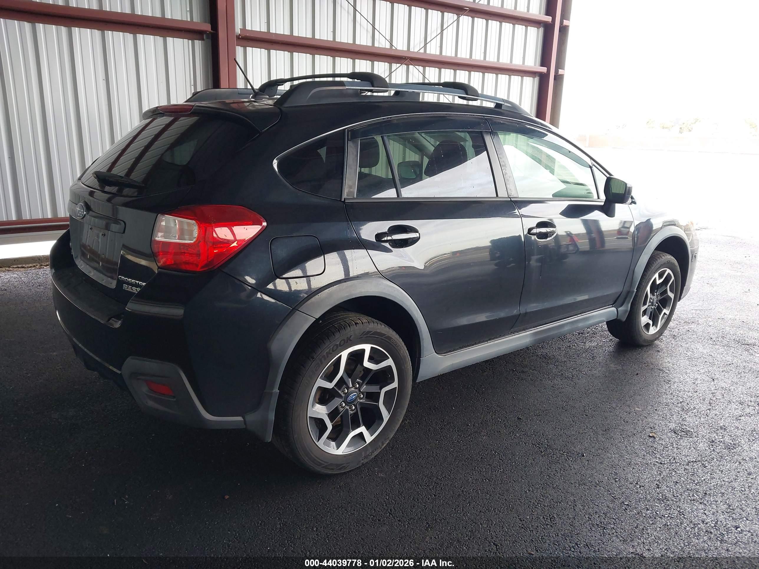 SUBARU CROSSTREK image 4