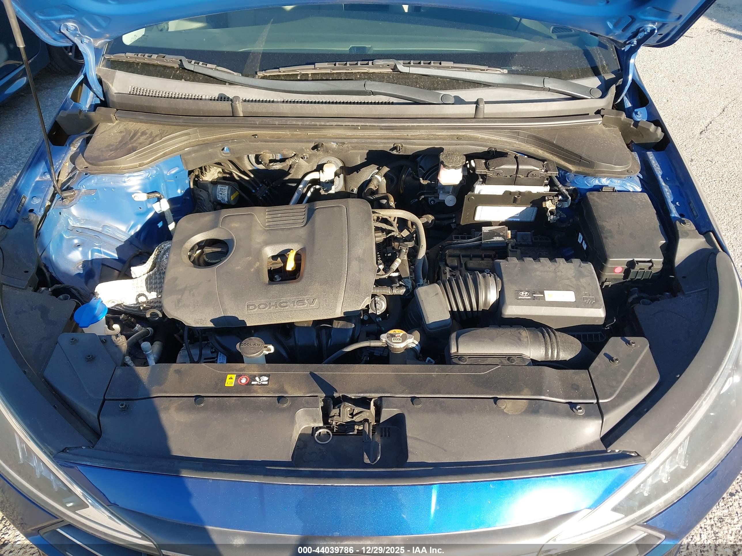 HYUNDAI ELANTRA image 10