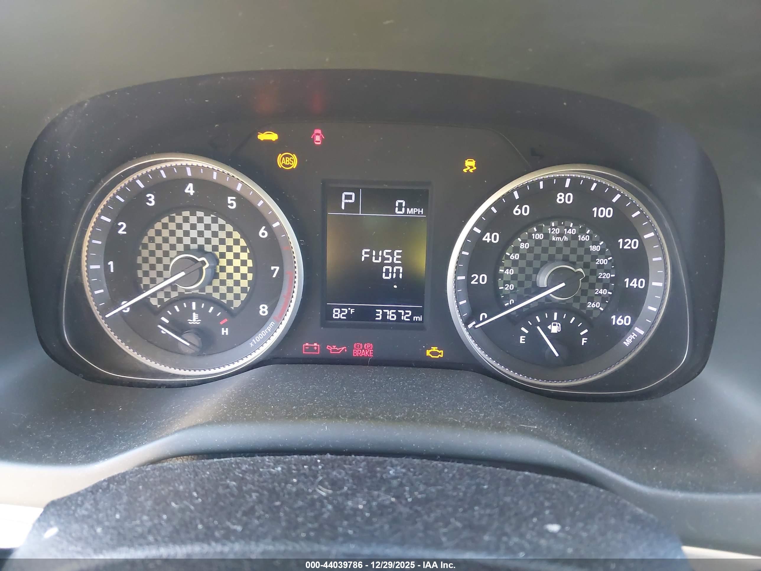HYUNDAI ELANTRA image 7