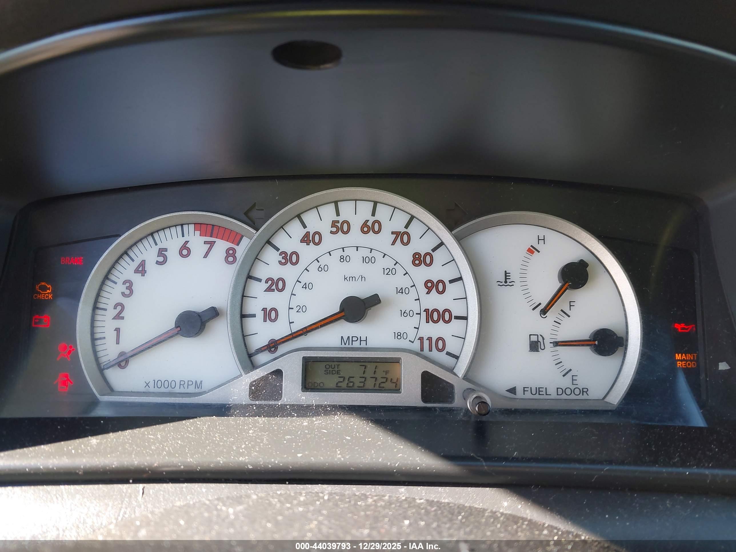 TOYOTA COROLLA image 7