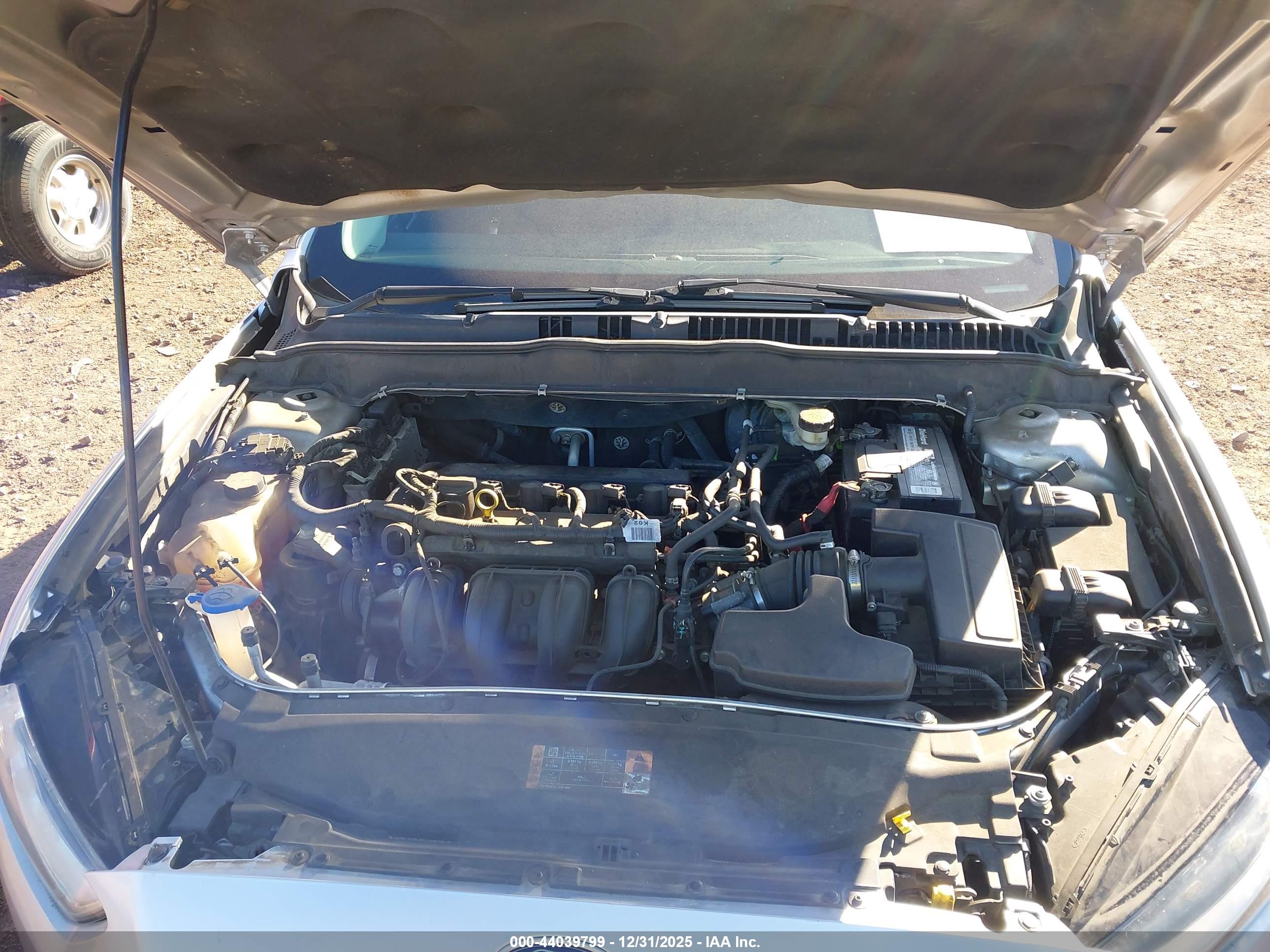 FORD FUSION image 10