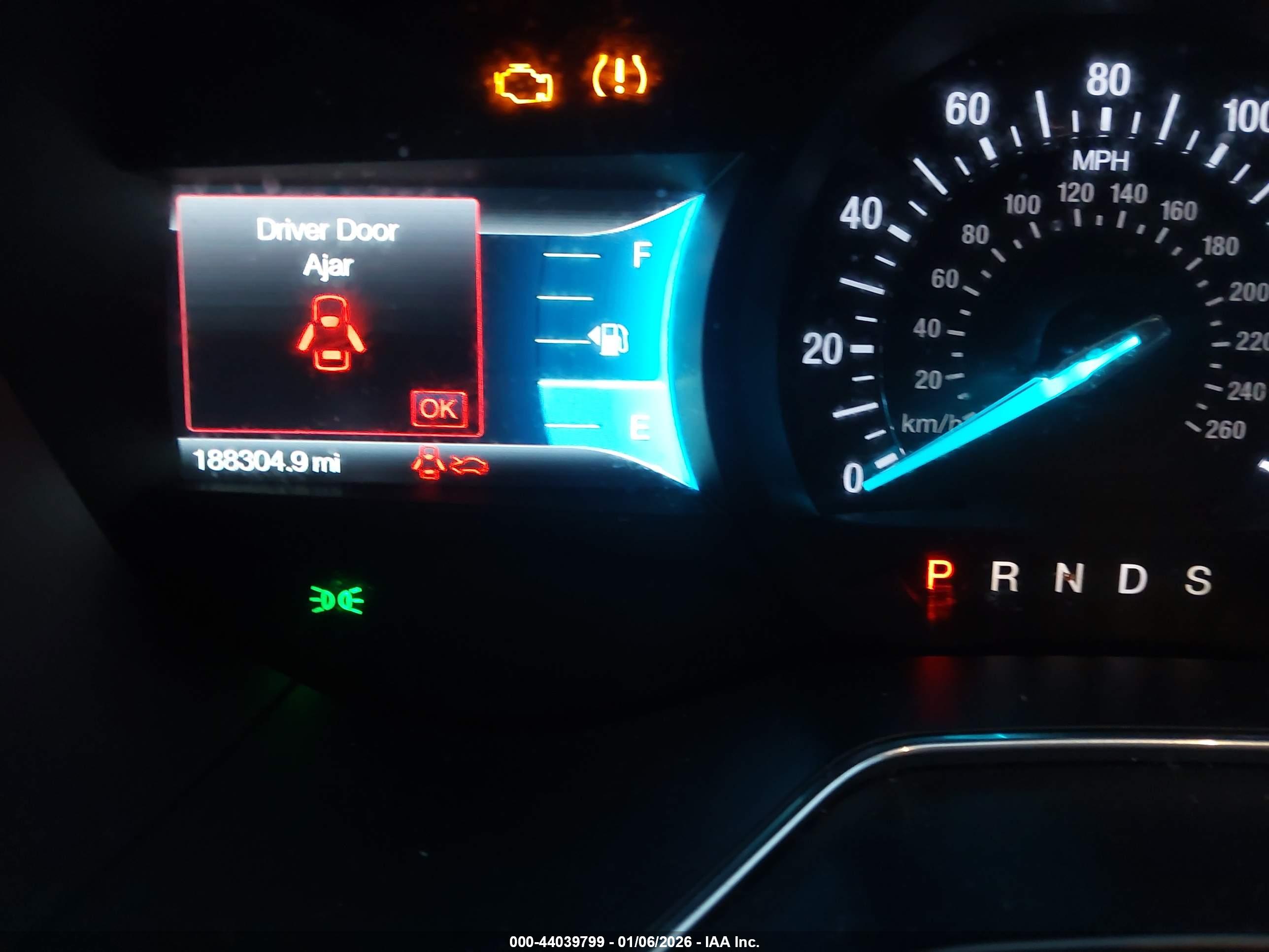 FORD FUSION image 7