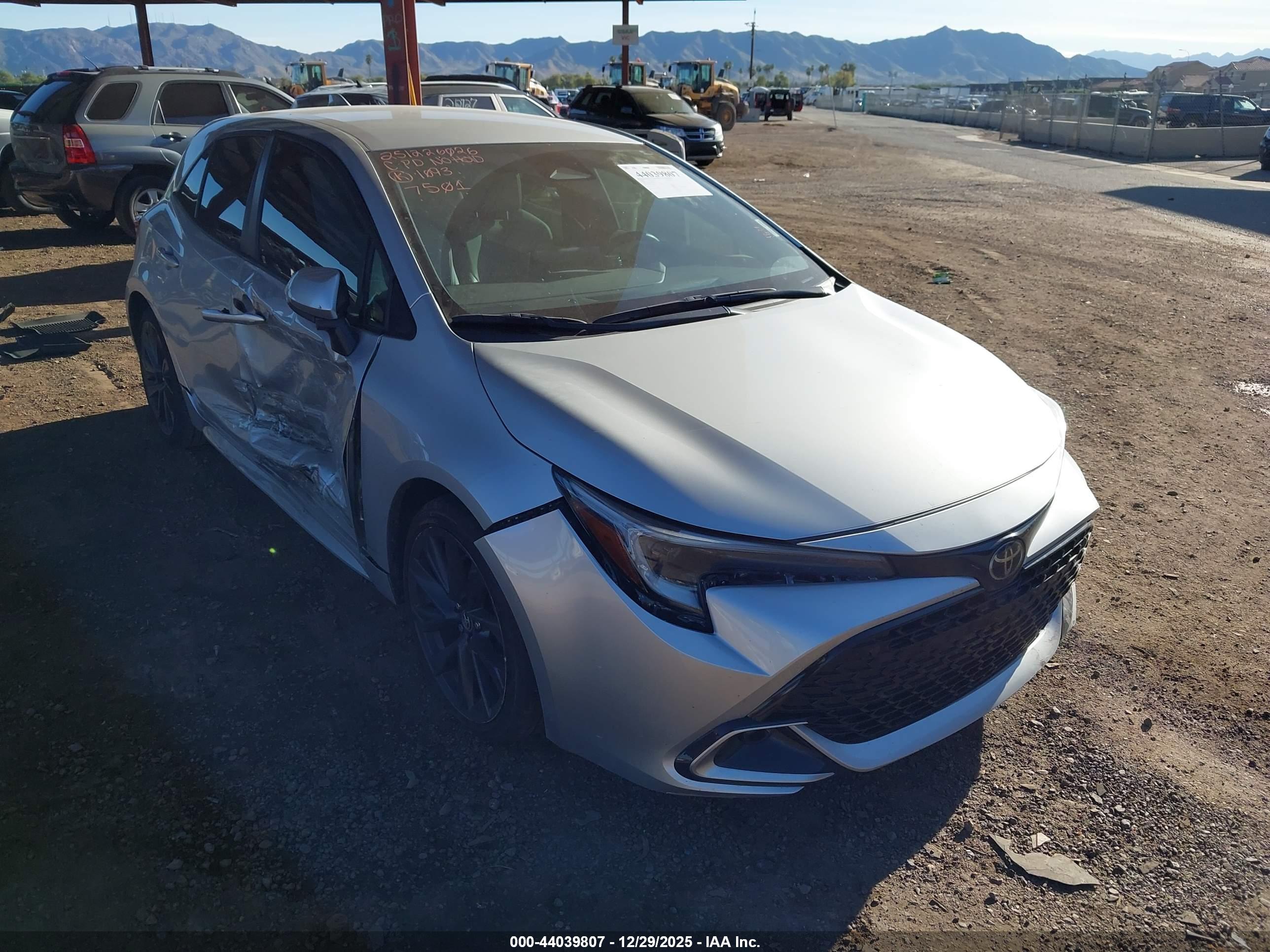 TOYOTA COROLLA image 6