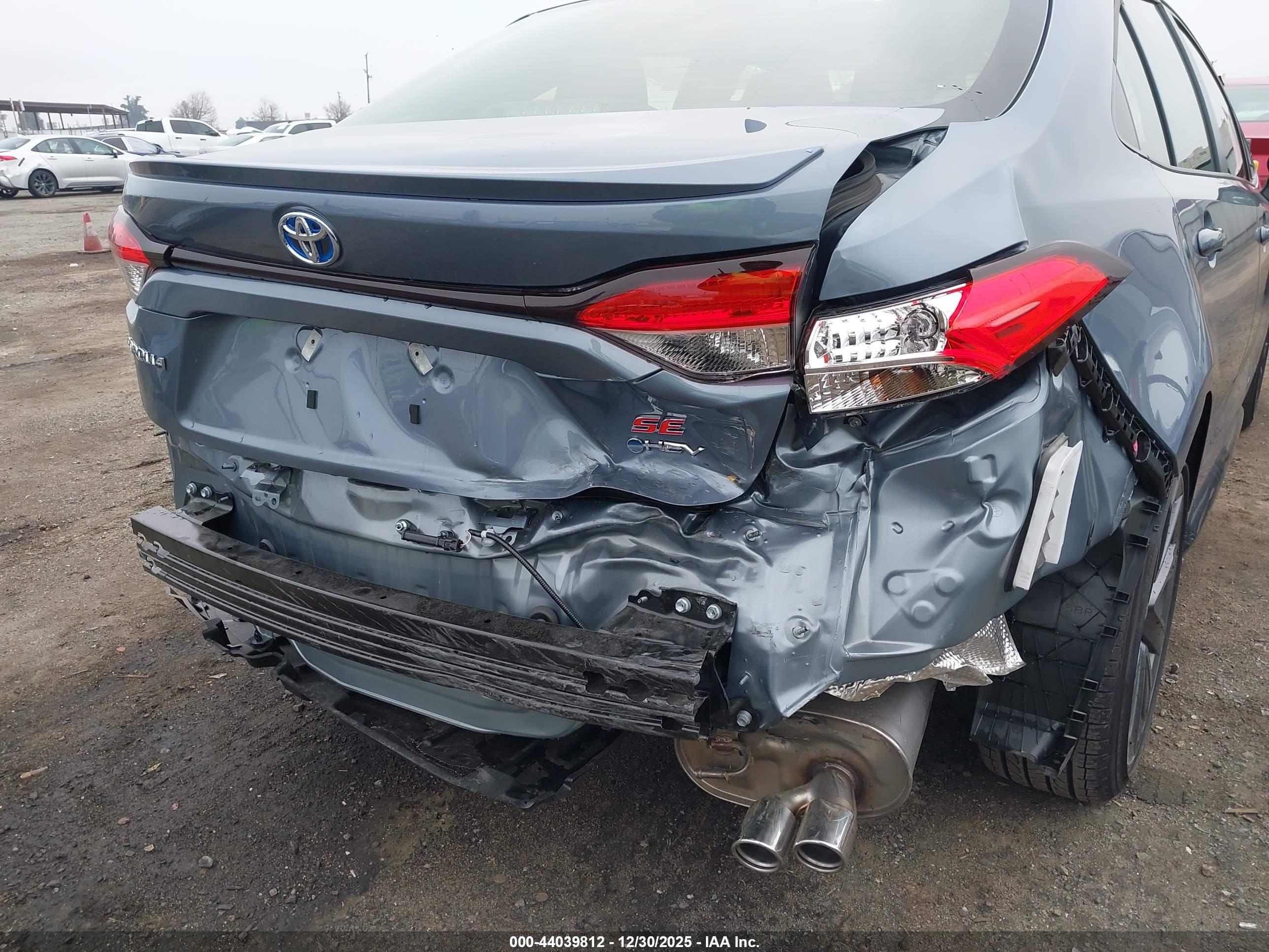 TOYOTA COROLLA image 6