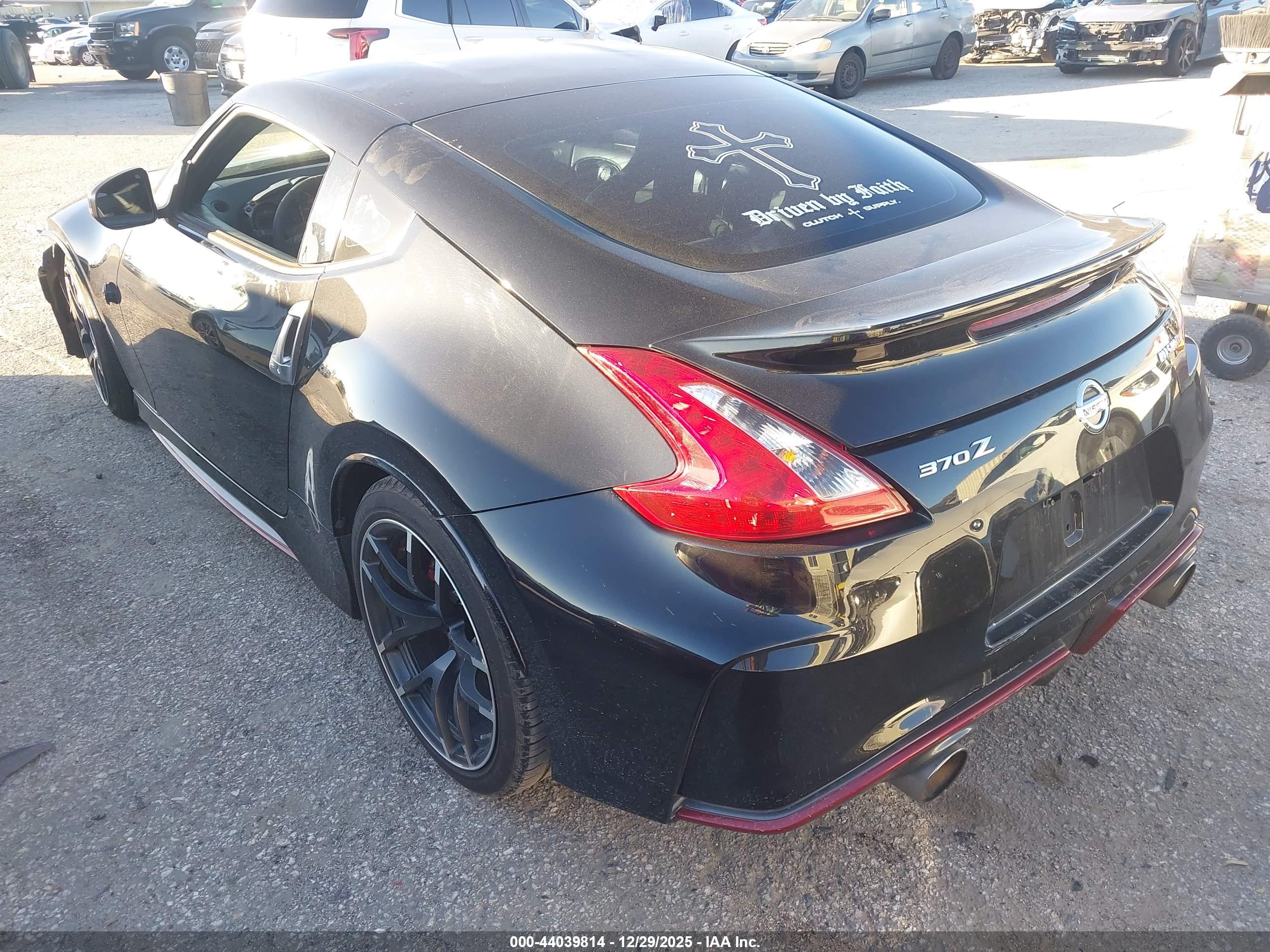 NISSAN 370Z image 3