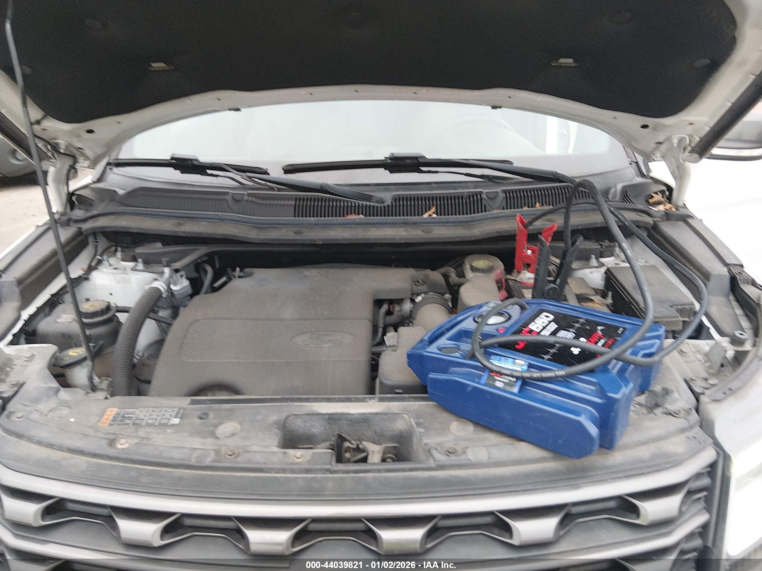 FORD EXPLORER image 10