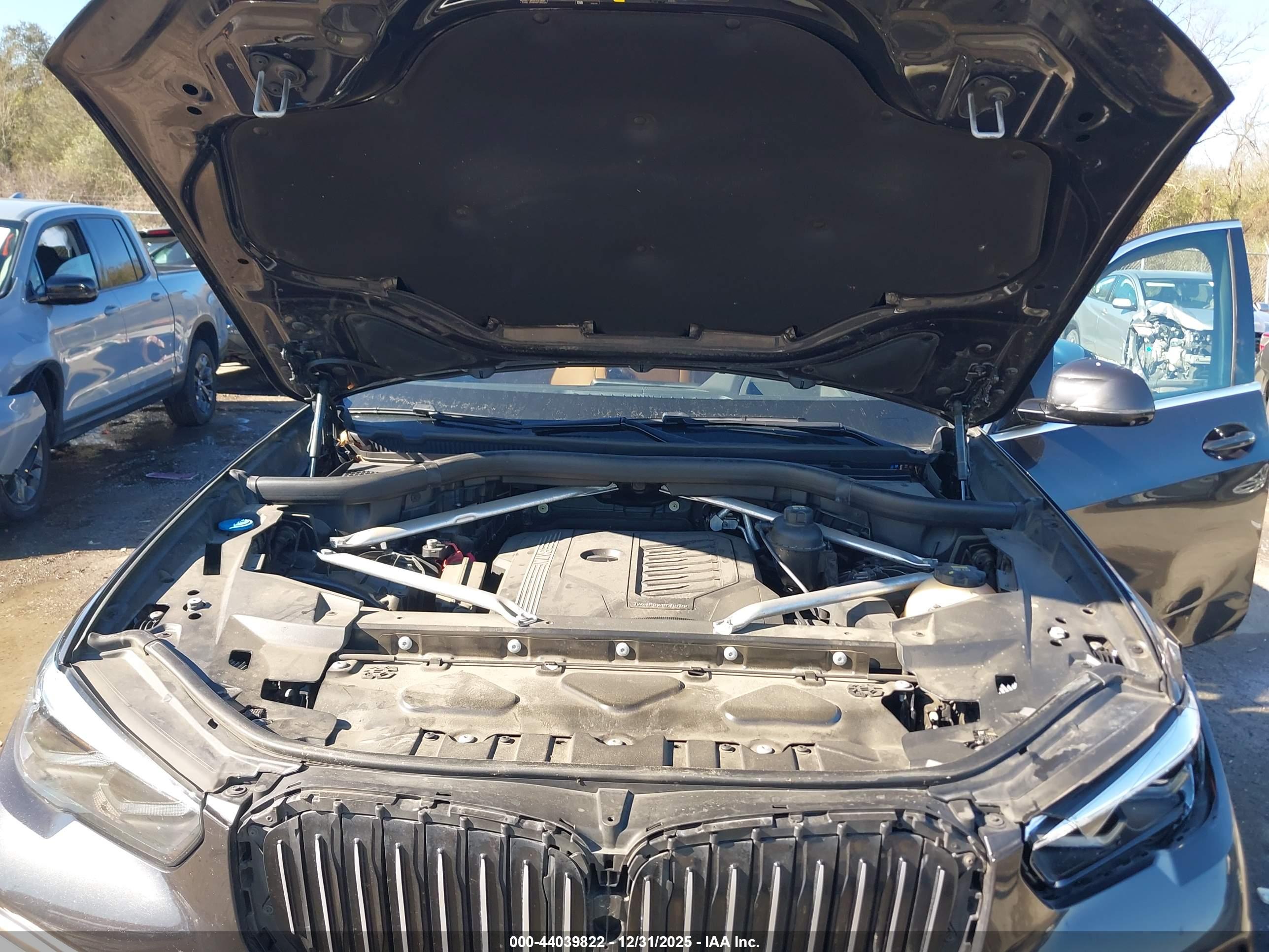BMW X5 image 10