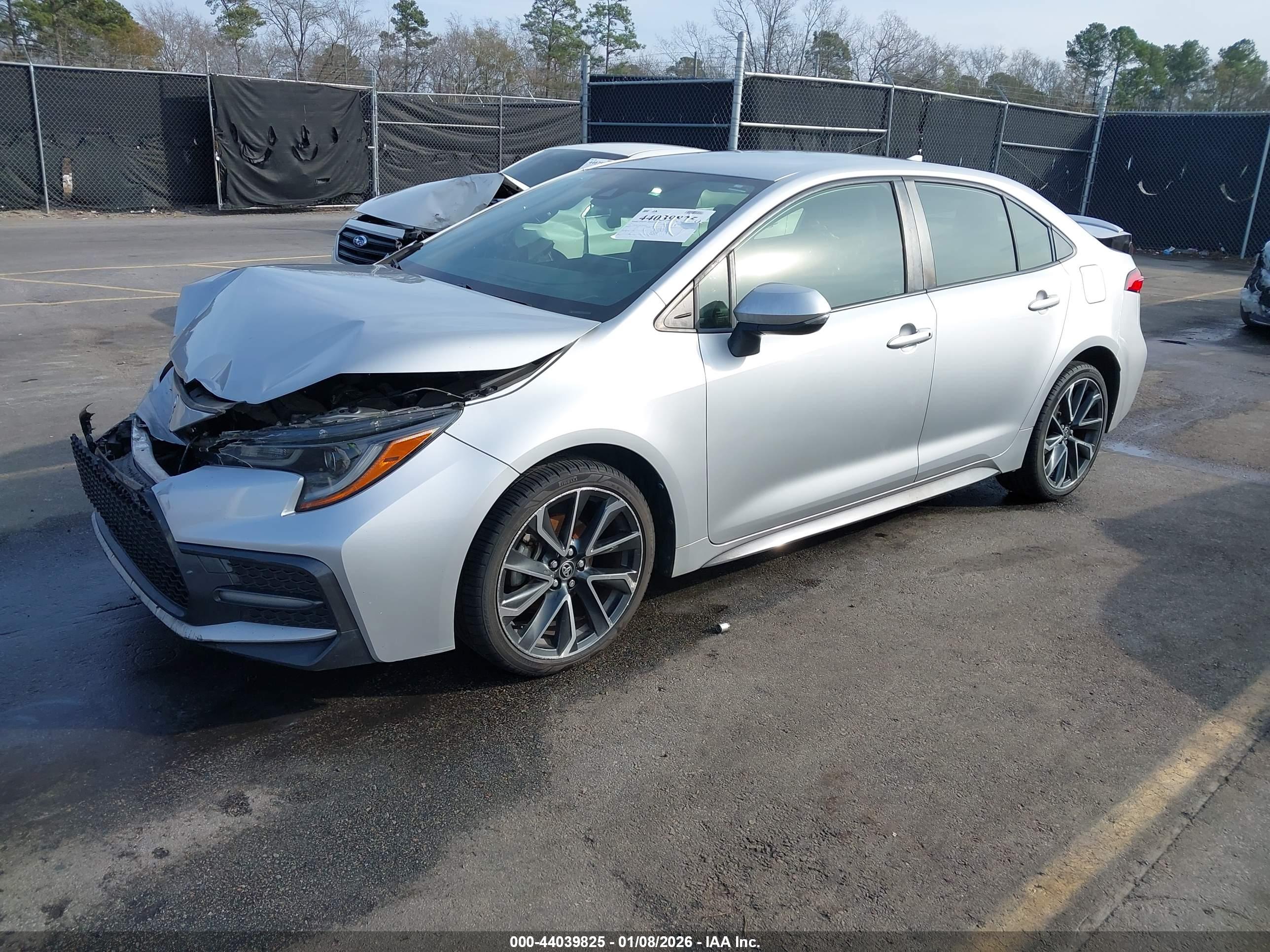 TOYOTA COROLLA image 2