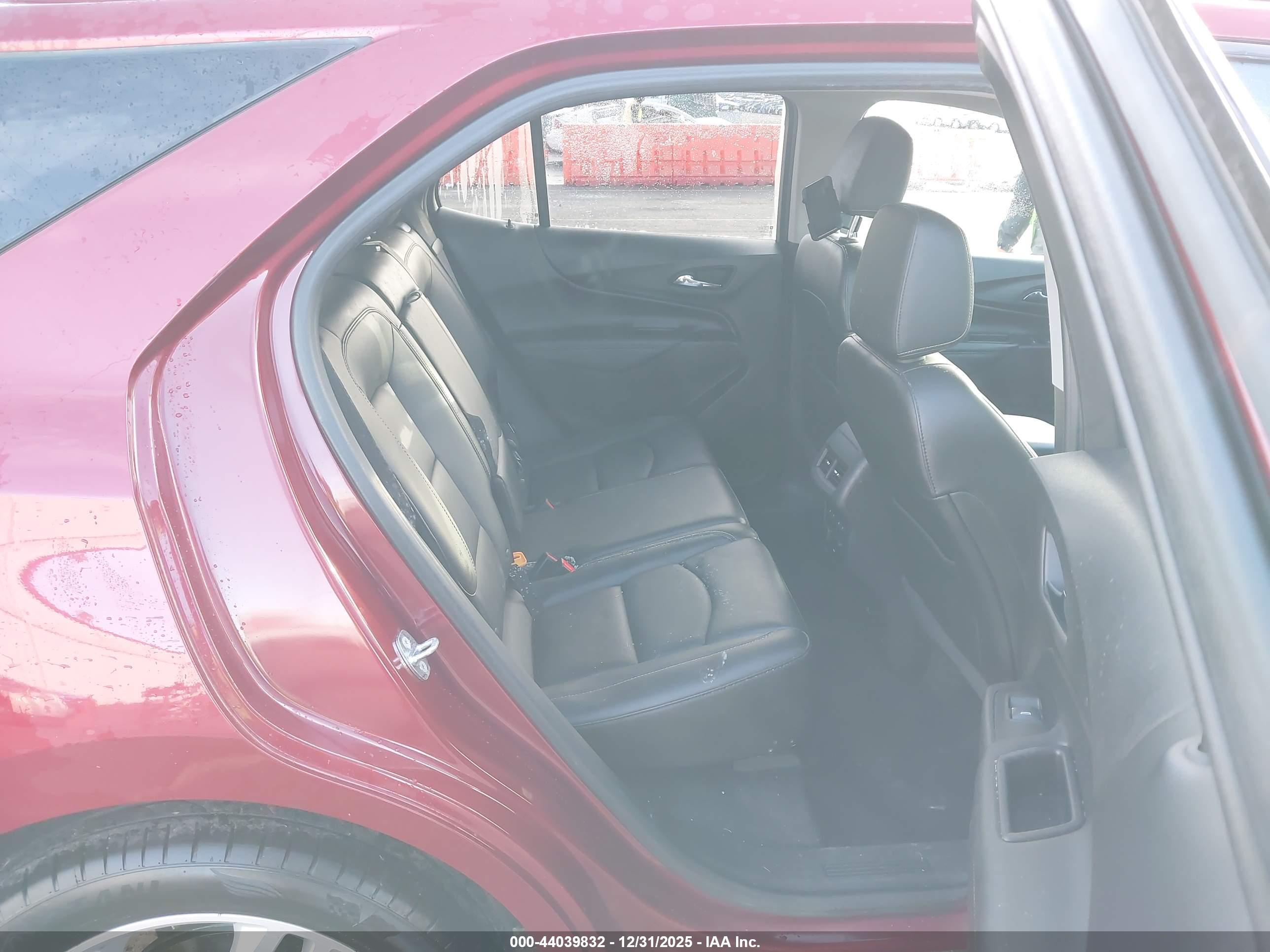 CHEVROLET EQUINOX image 8
