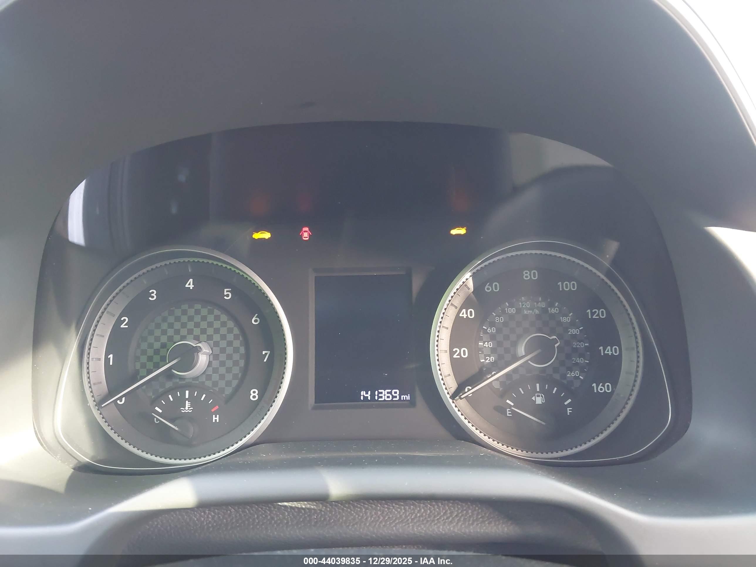 HYUNDAI ELANTRA image 7