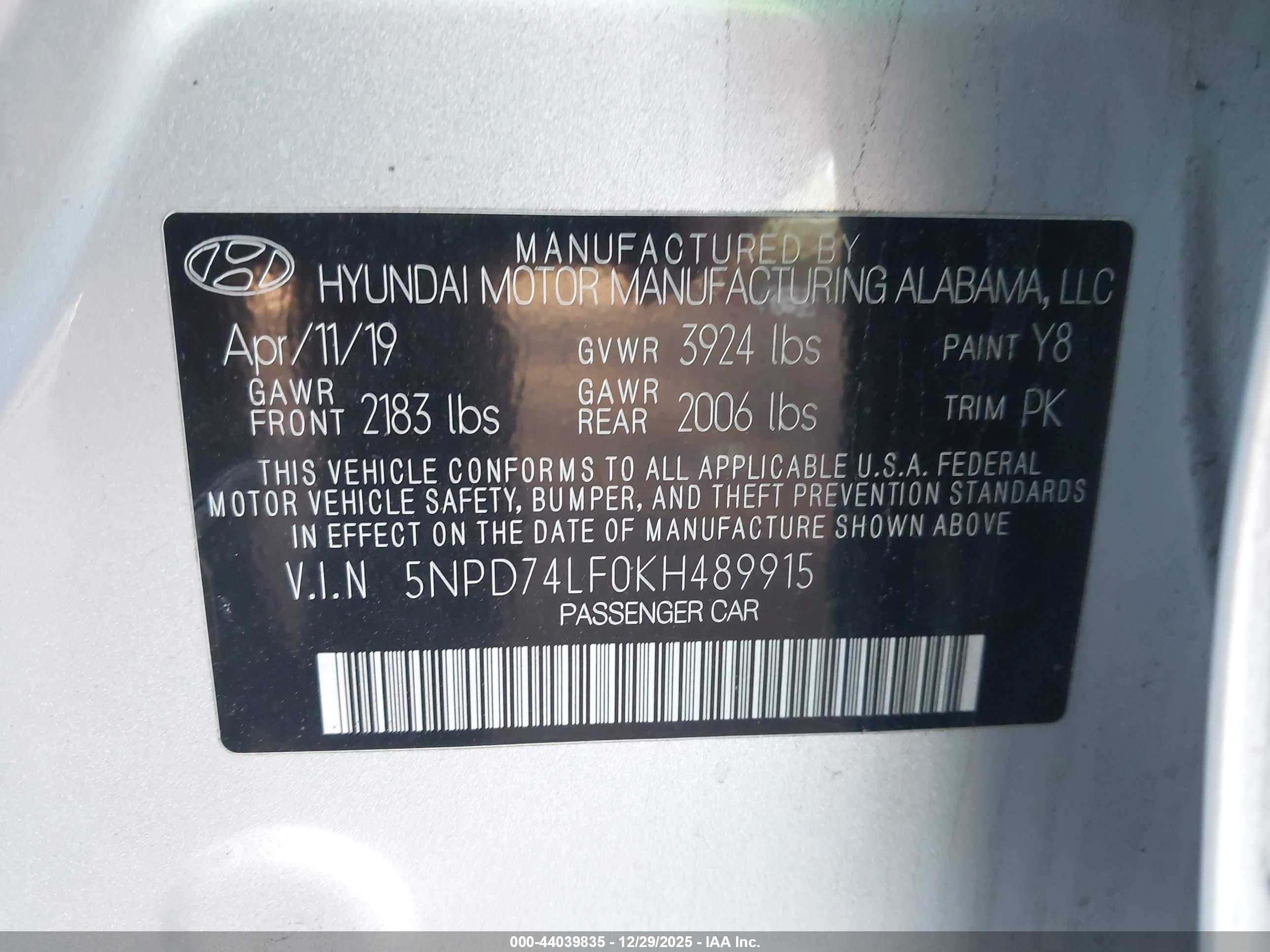 HYUNDAI ELANTRA image 9