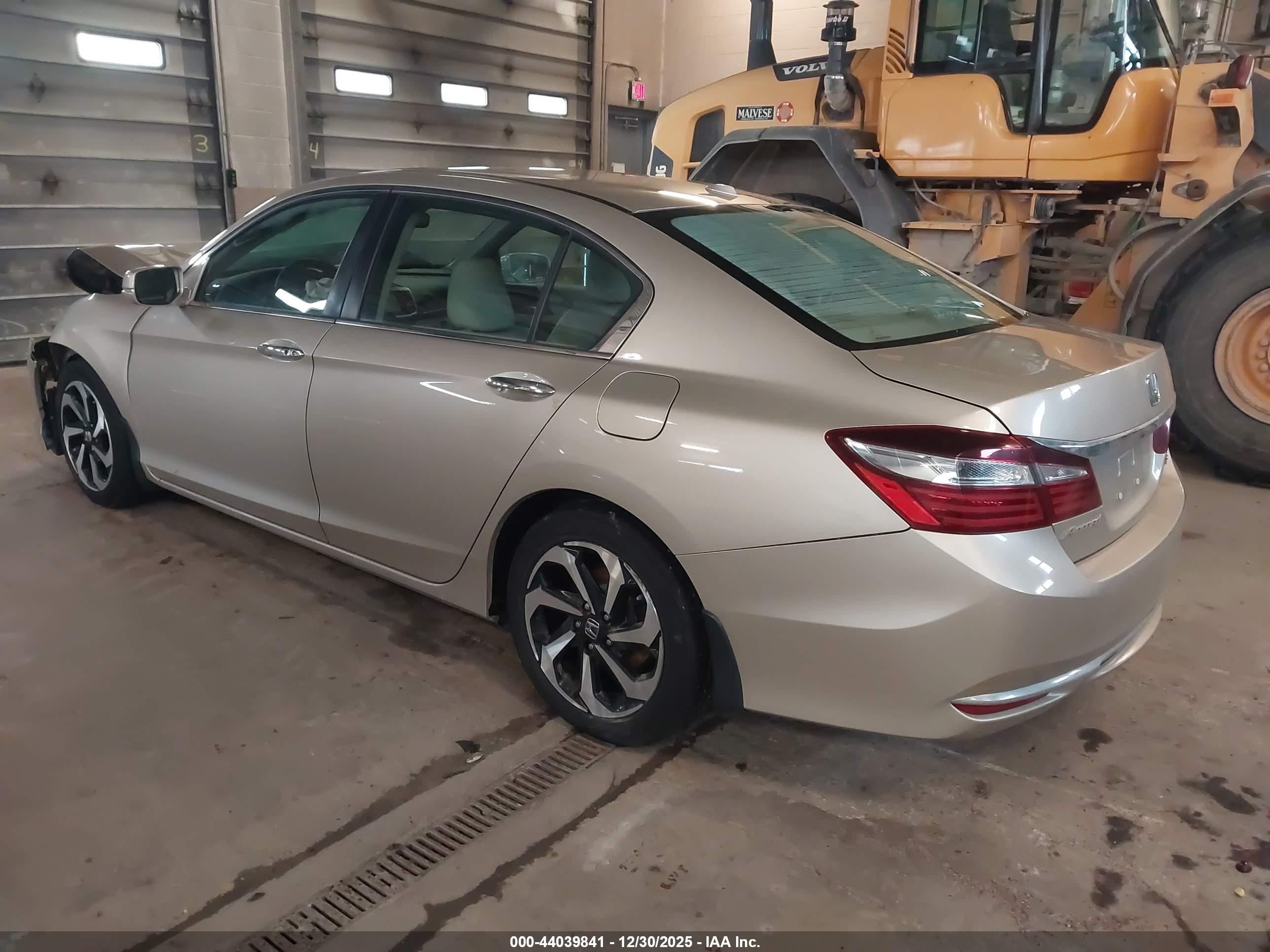 HONDA ACCORD image 3