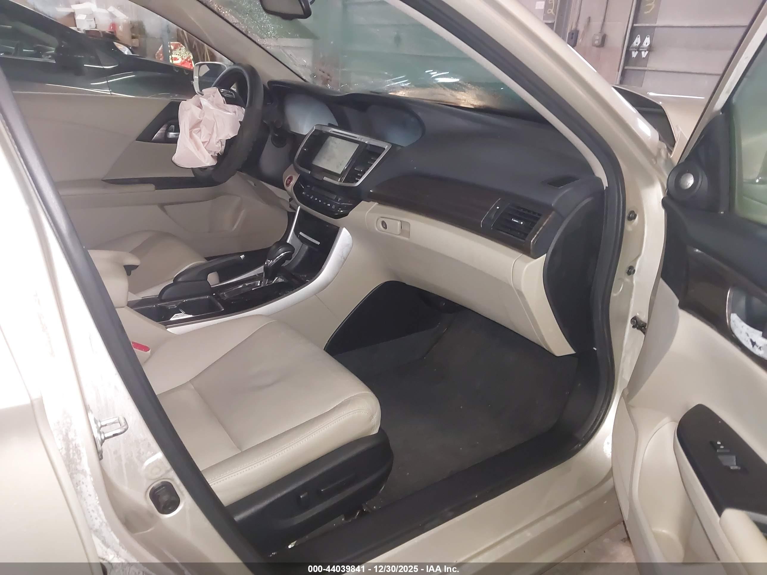 HONDA ACCORD image 5