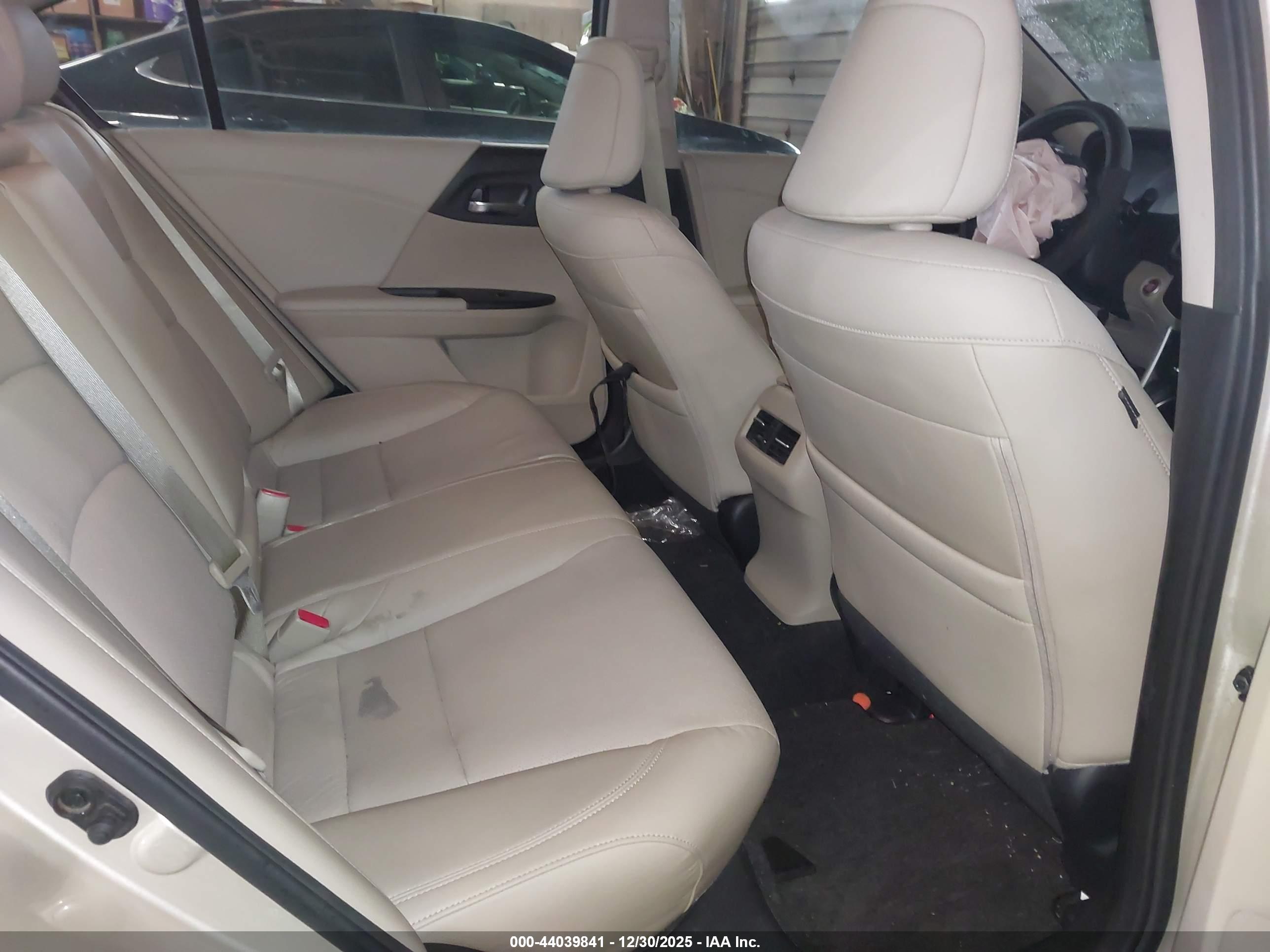 HONDA ACCORD image 8