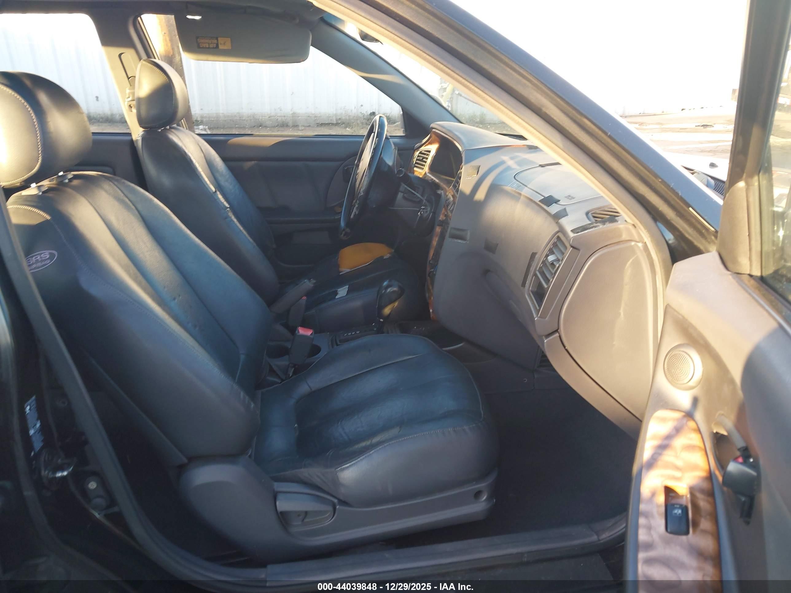 HYUNDAI ELANTRA image 5
