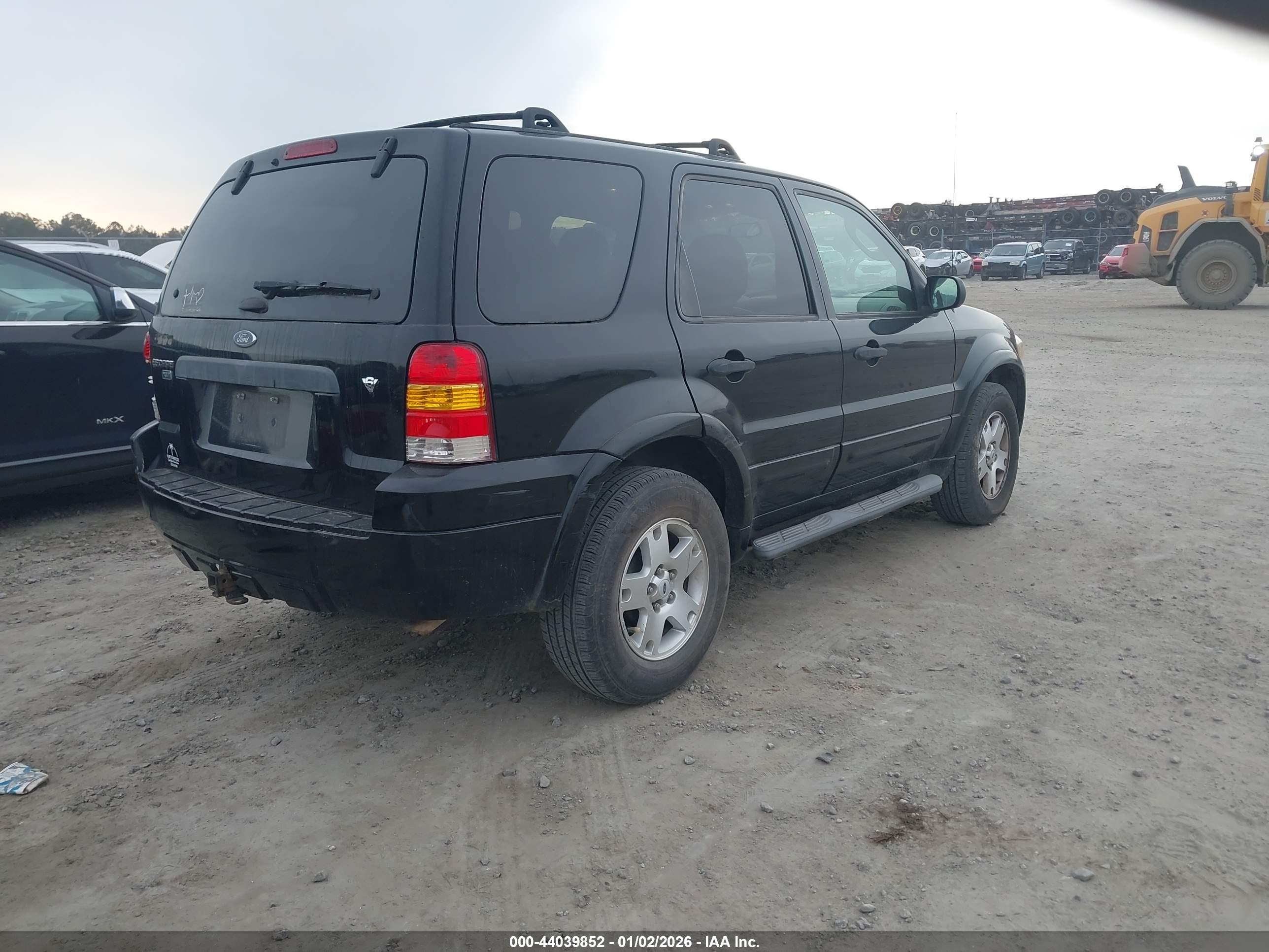 FORD ESCAPE image 4