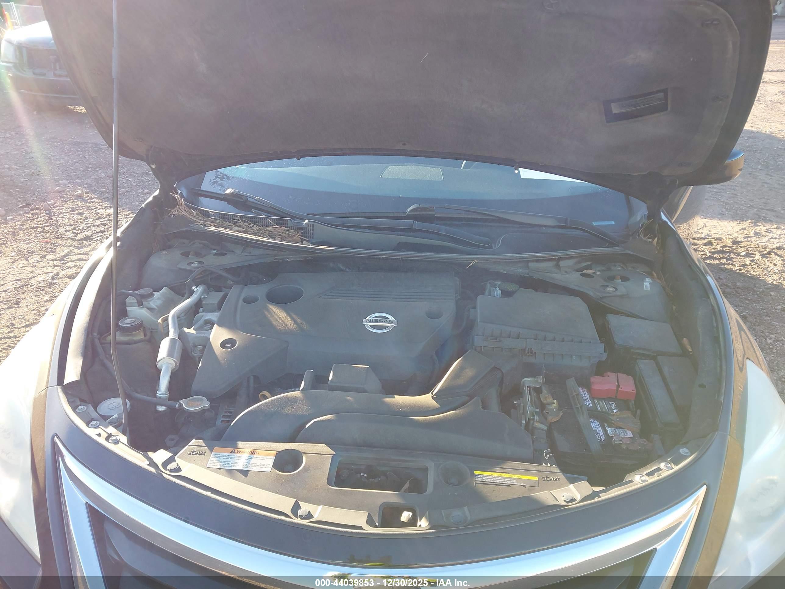 NISSAN ALTIMA image 10