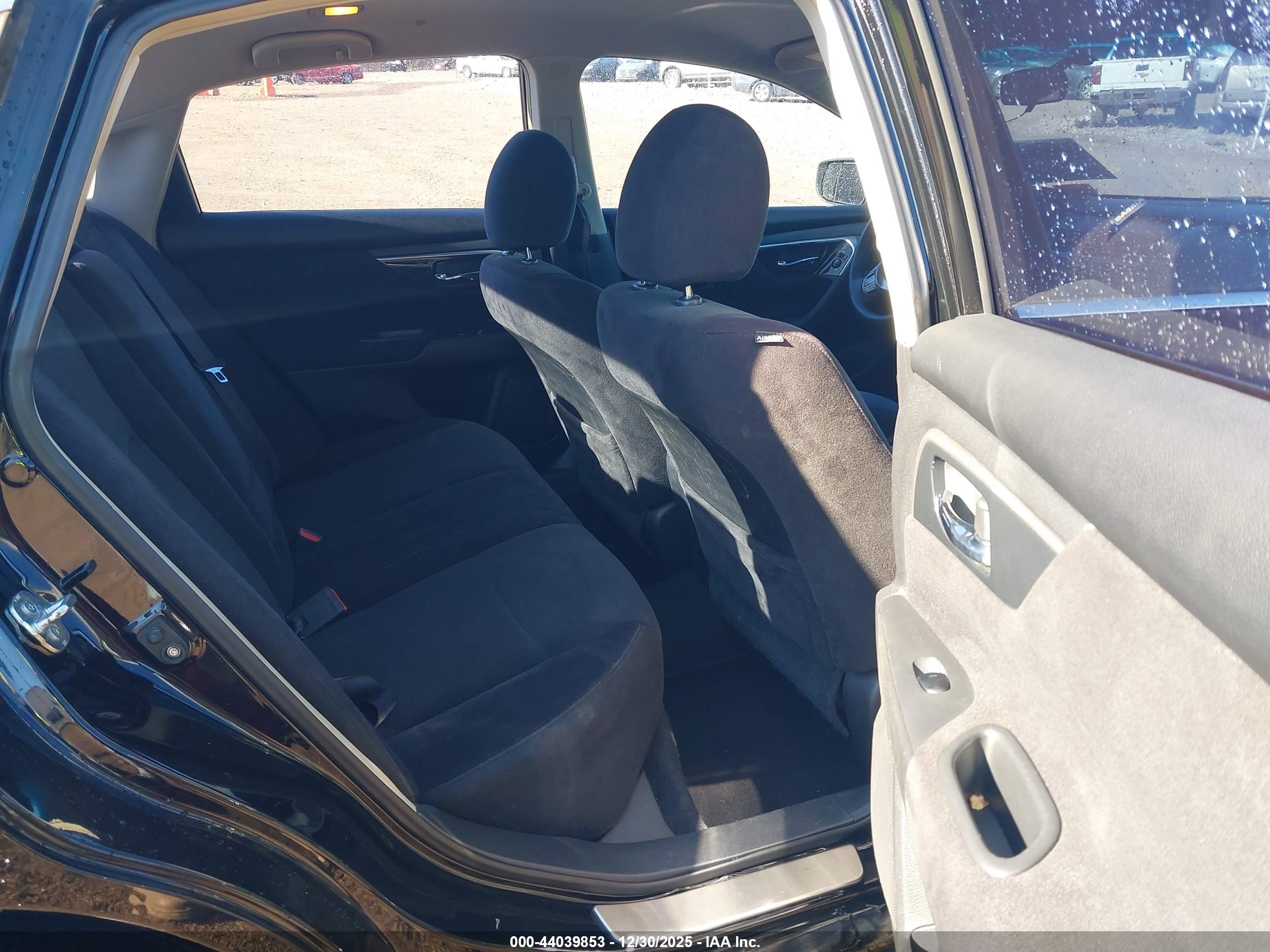 NISSAN ALTIMA image 8