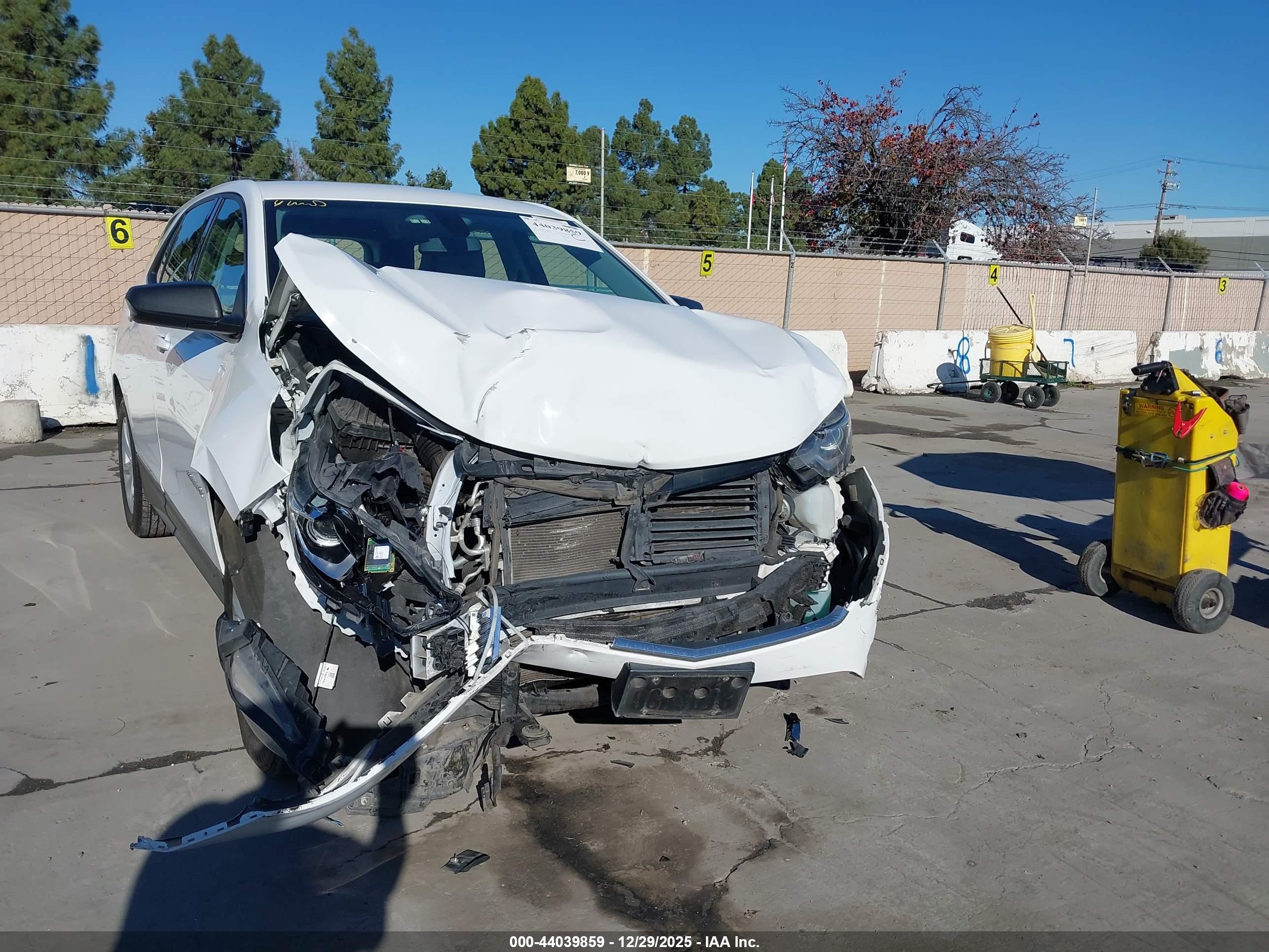 CHEVROLET EQUINOX image 6