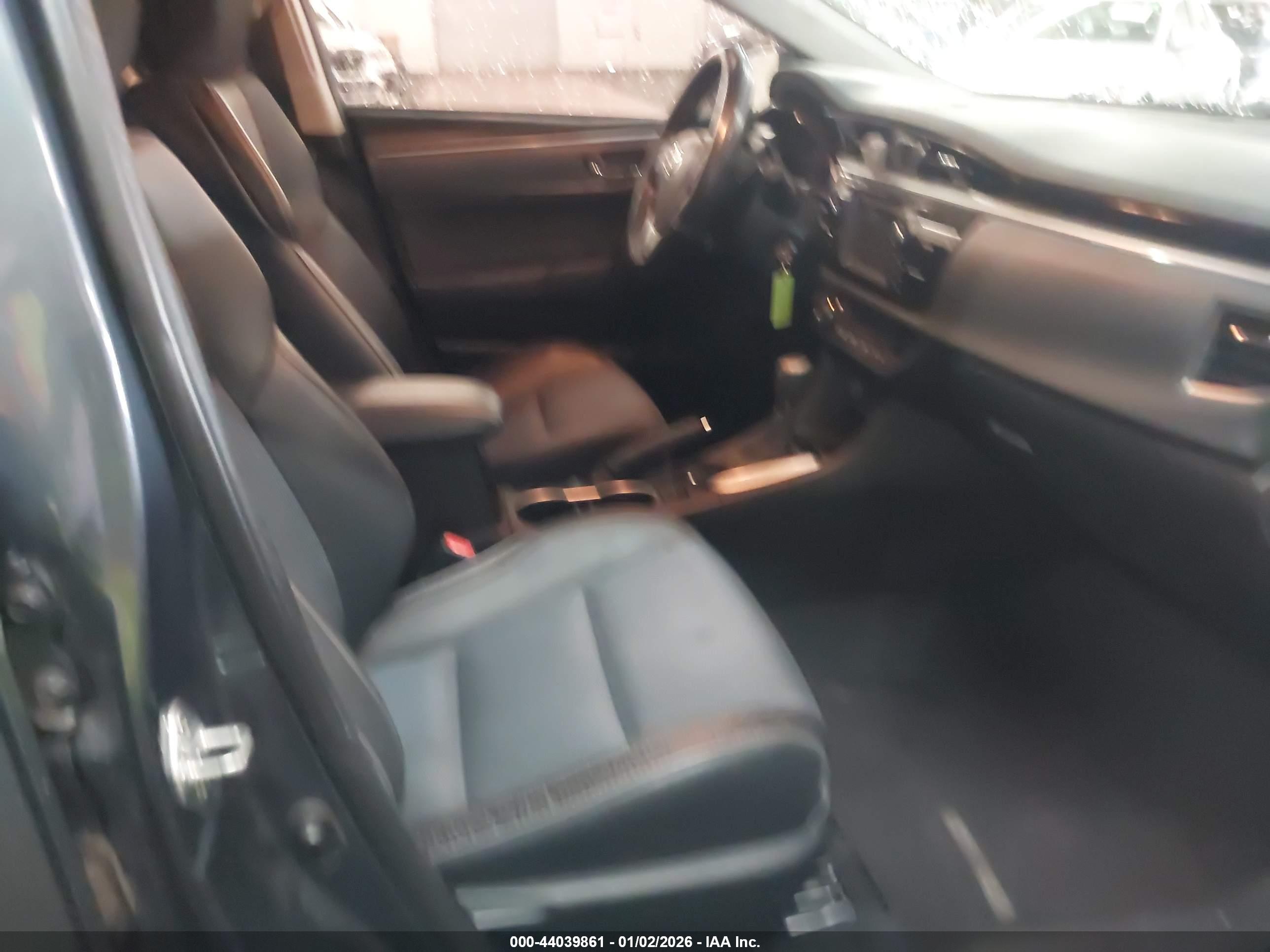 TOYOTA COROLLA image 5