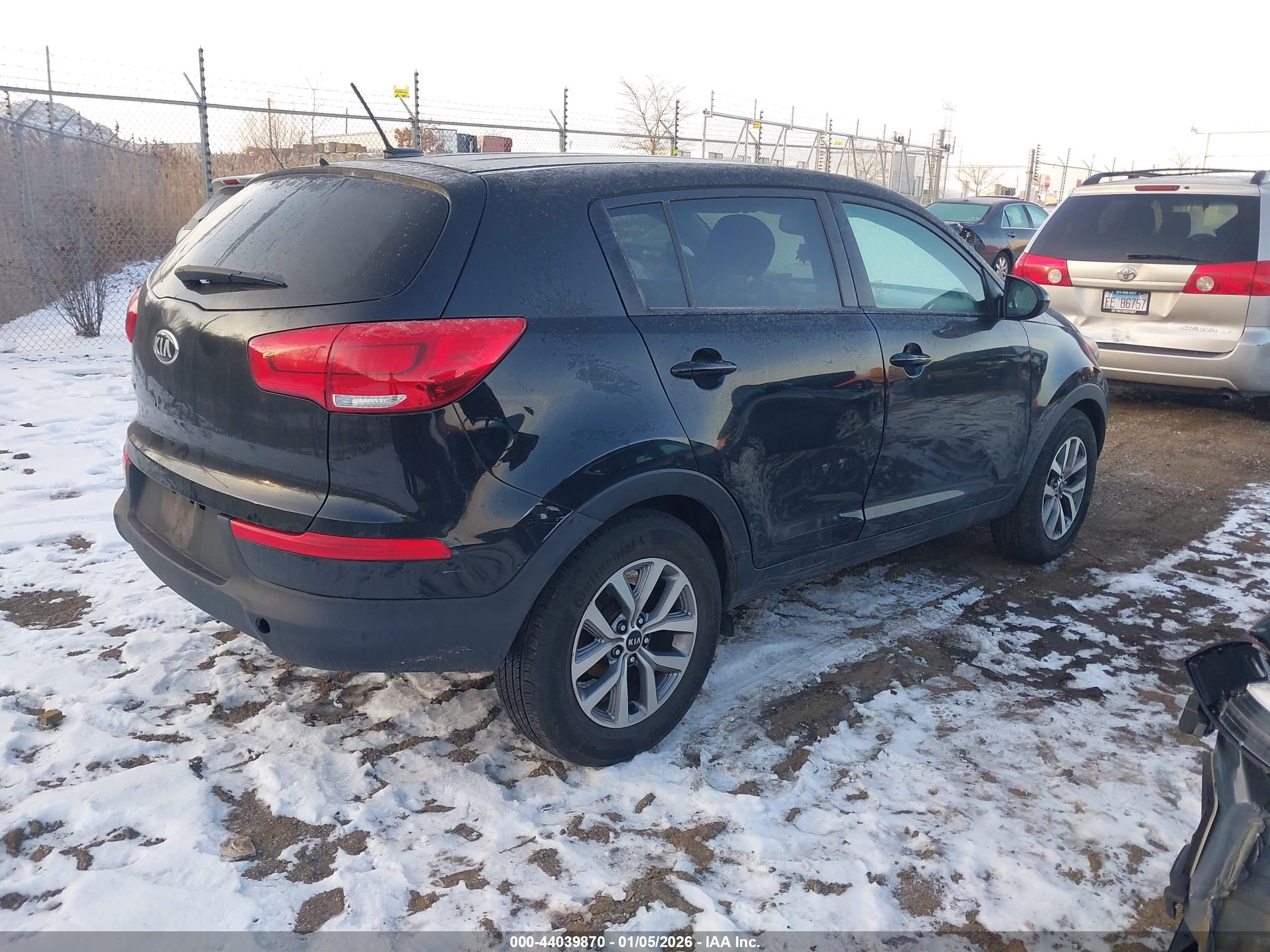 KIA SPORTAGE image 4