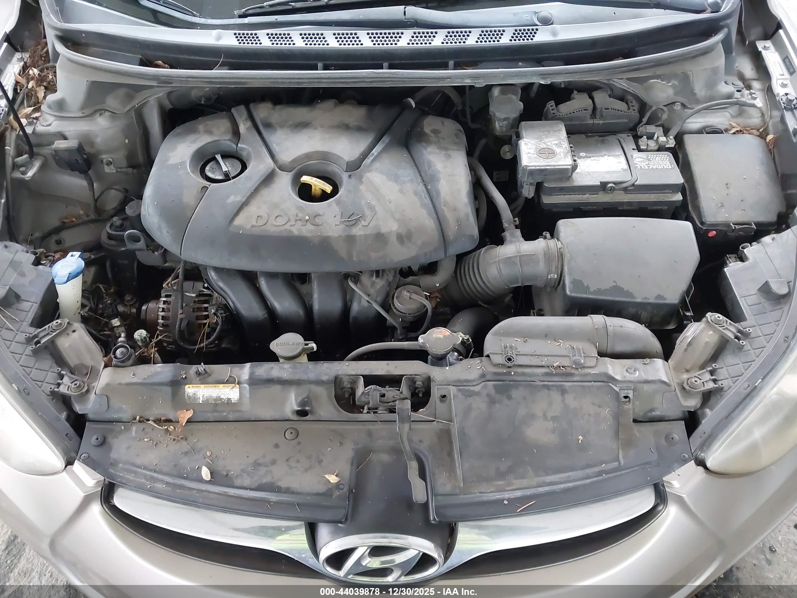 HYUNDAI ELANTRA image 10