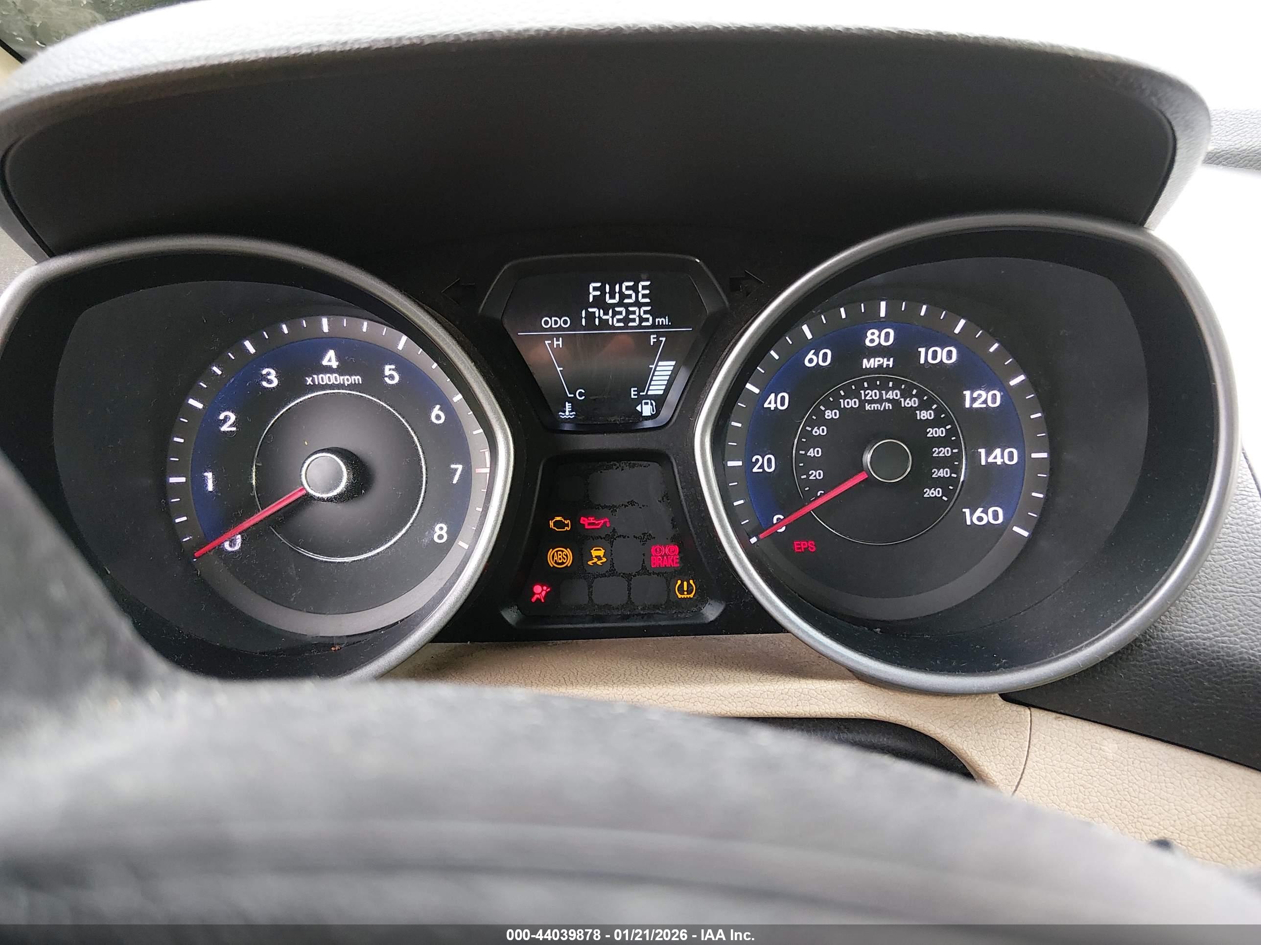 HYUNDAI ELANTRA image 7
