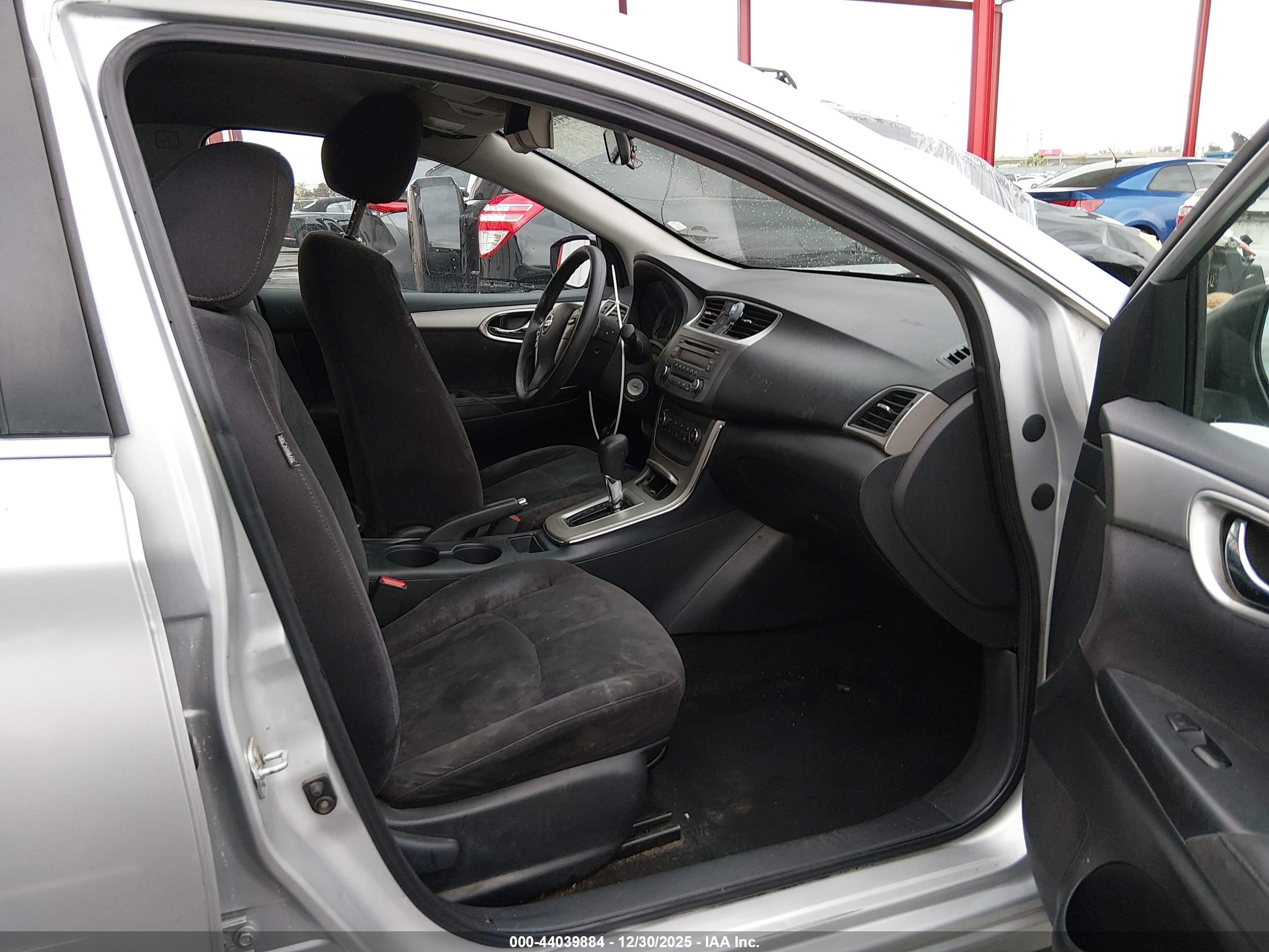NISSAN SENTRA image 5