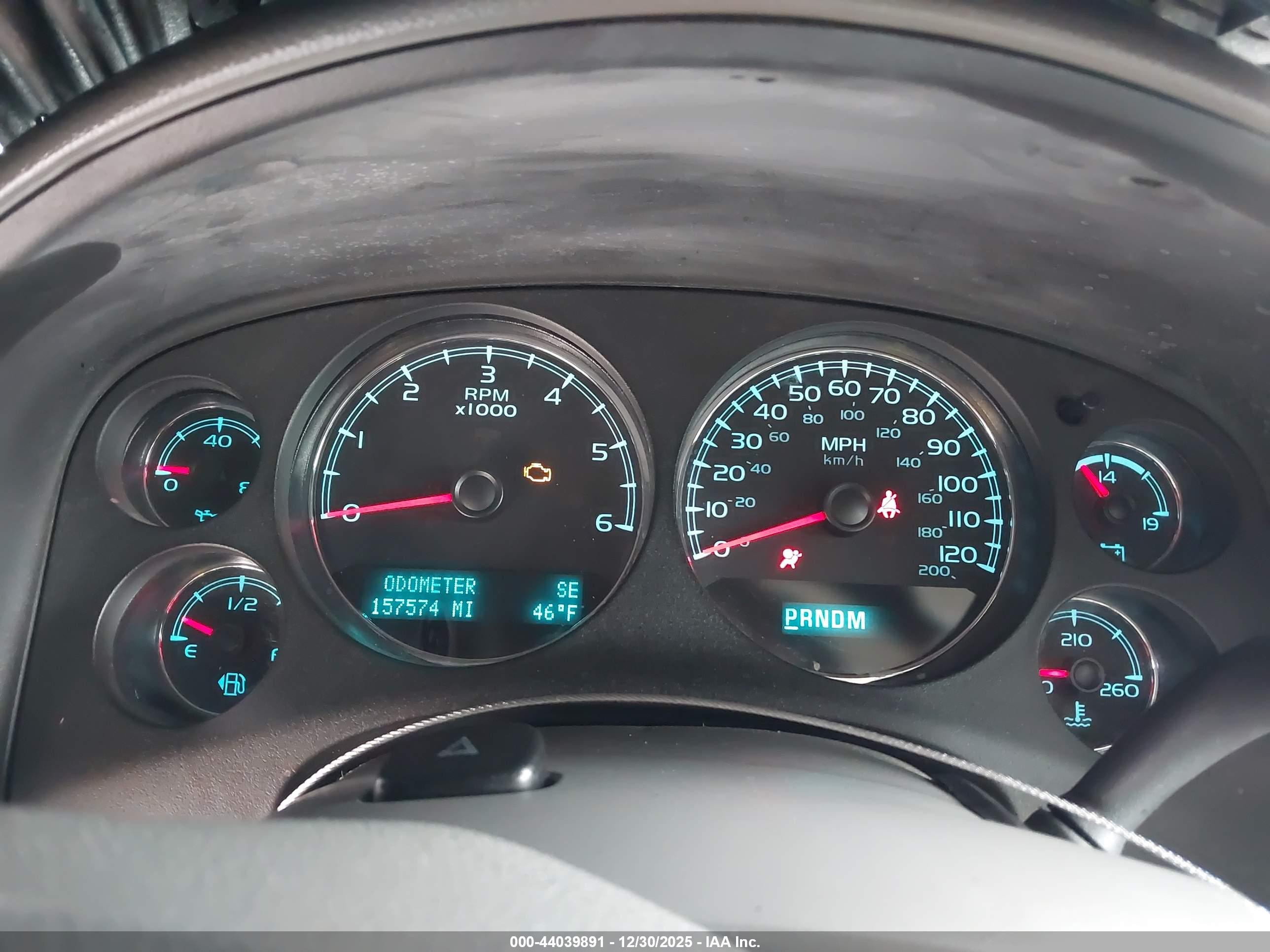 CHEVROLET SUBURBAN image 7
