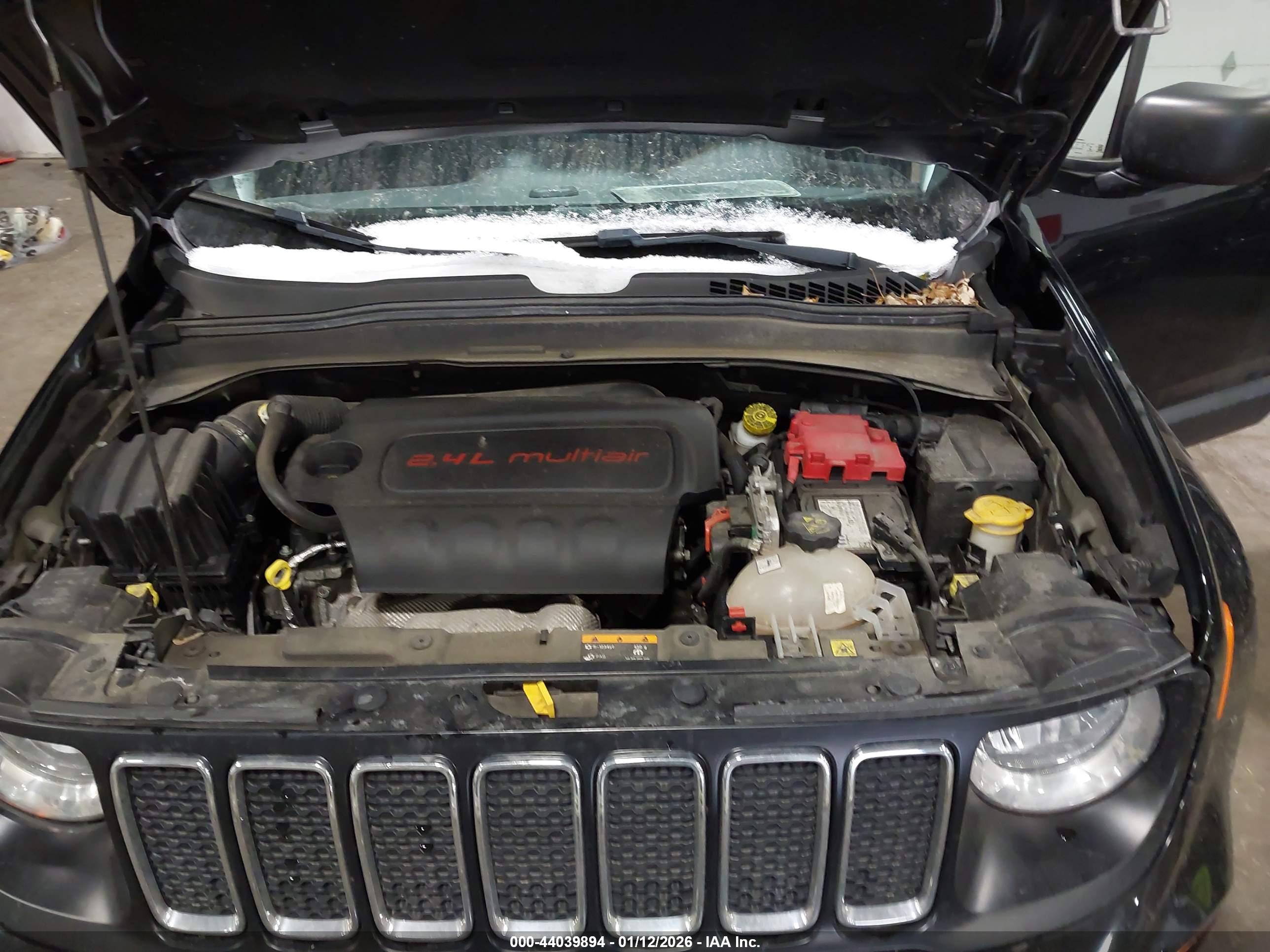 JEEP RENEGADE image 10