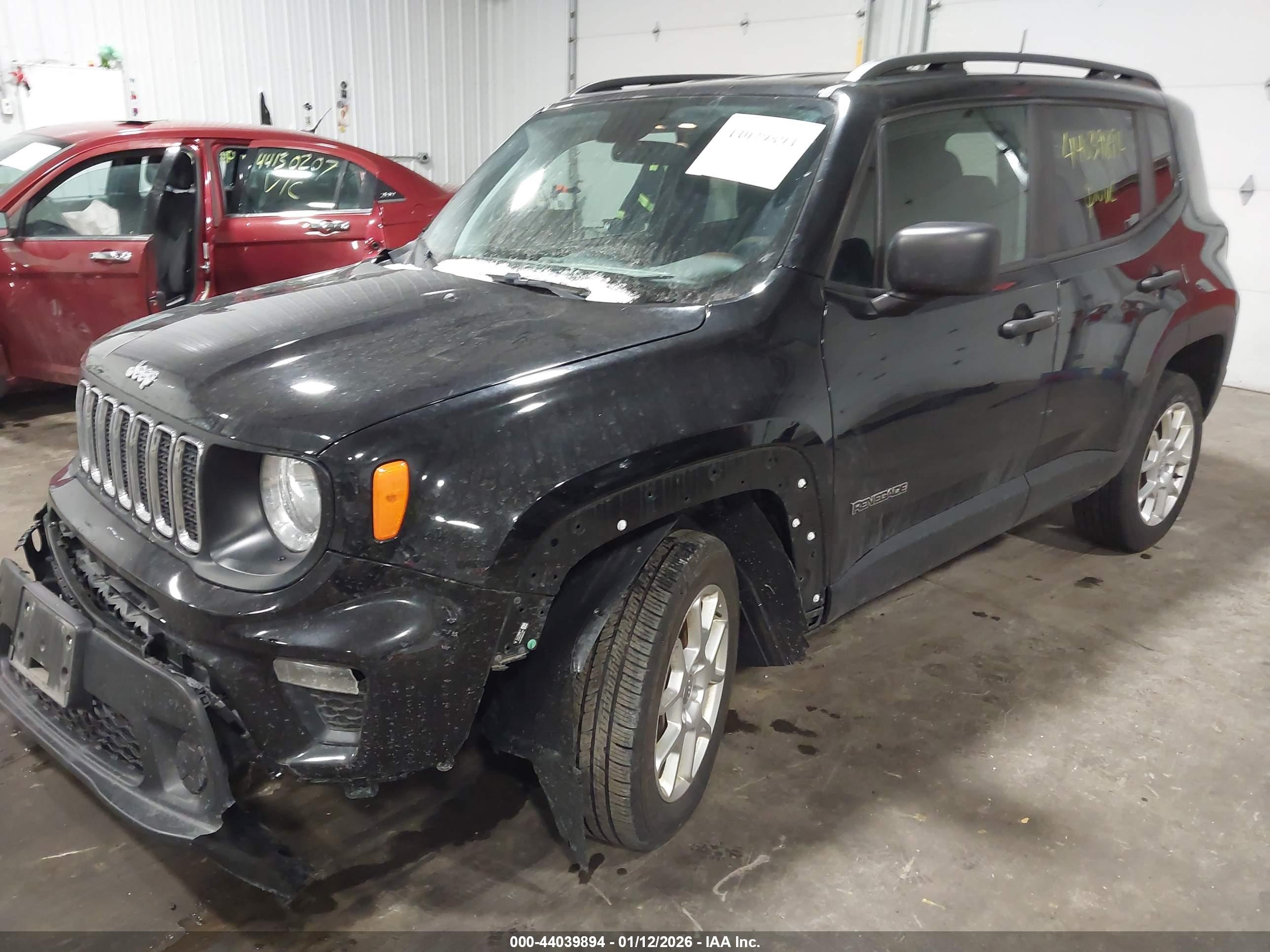 JEEP RENEGADE image 6
