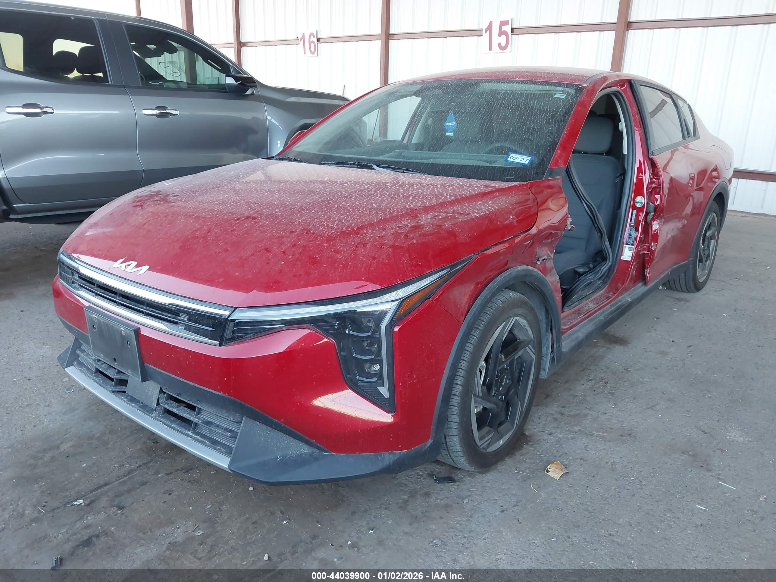 KIA K4 image 2